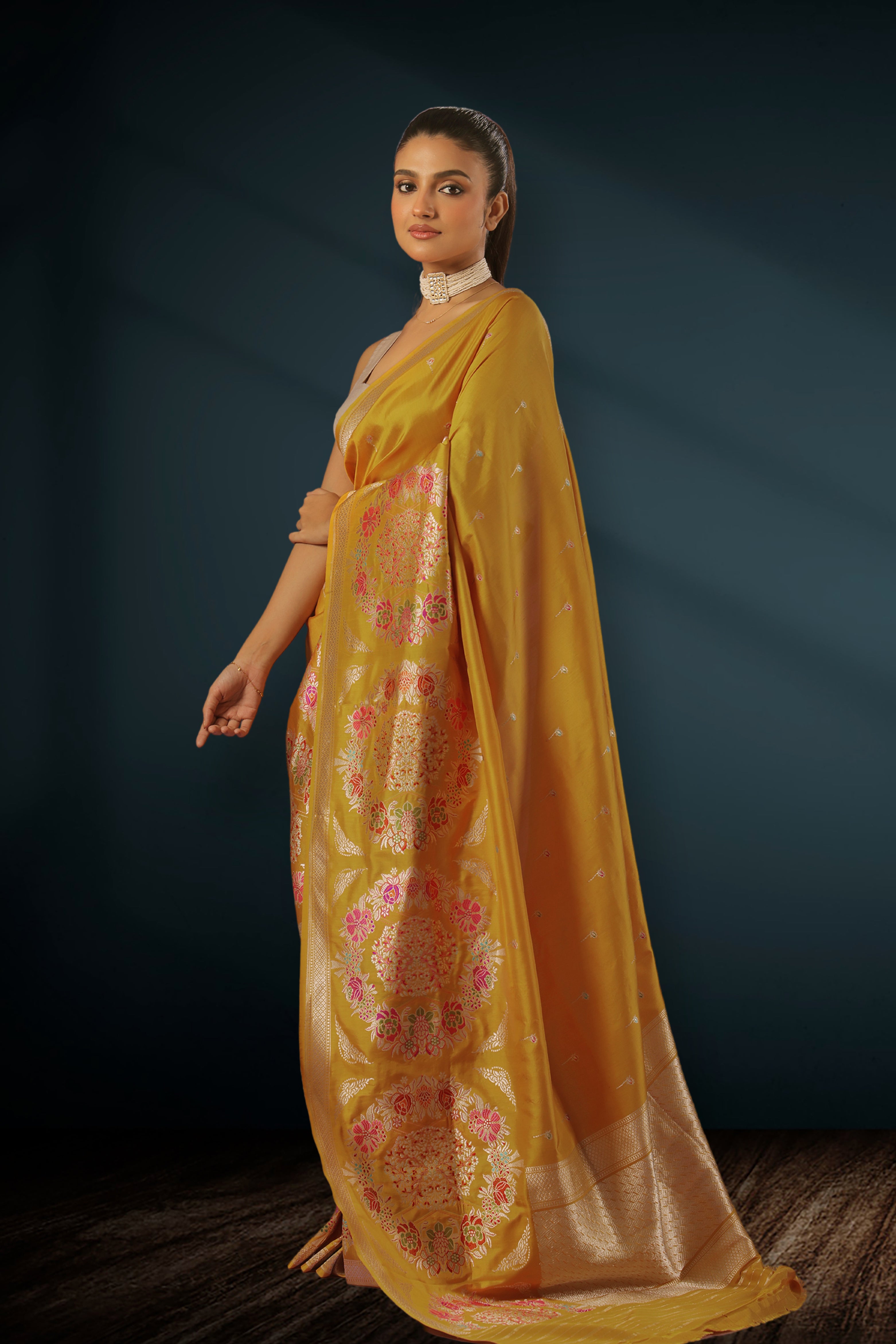 Exclusive Katan Banarsi