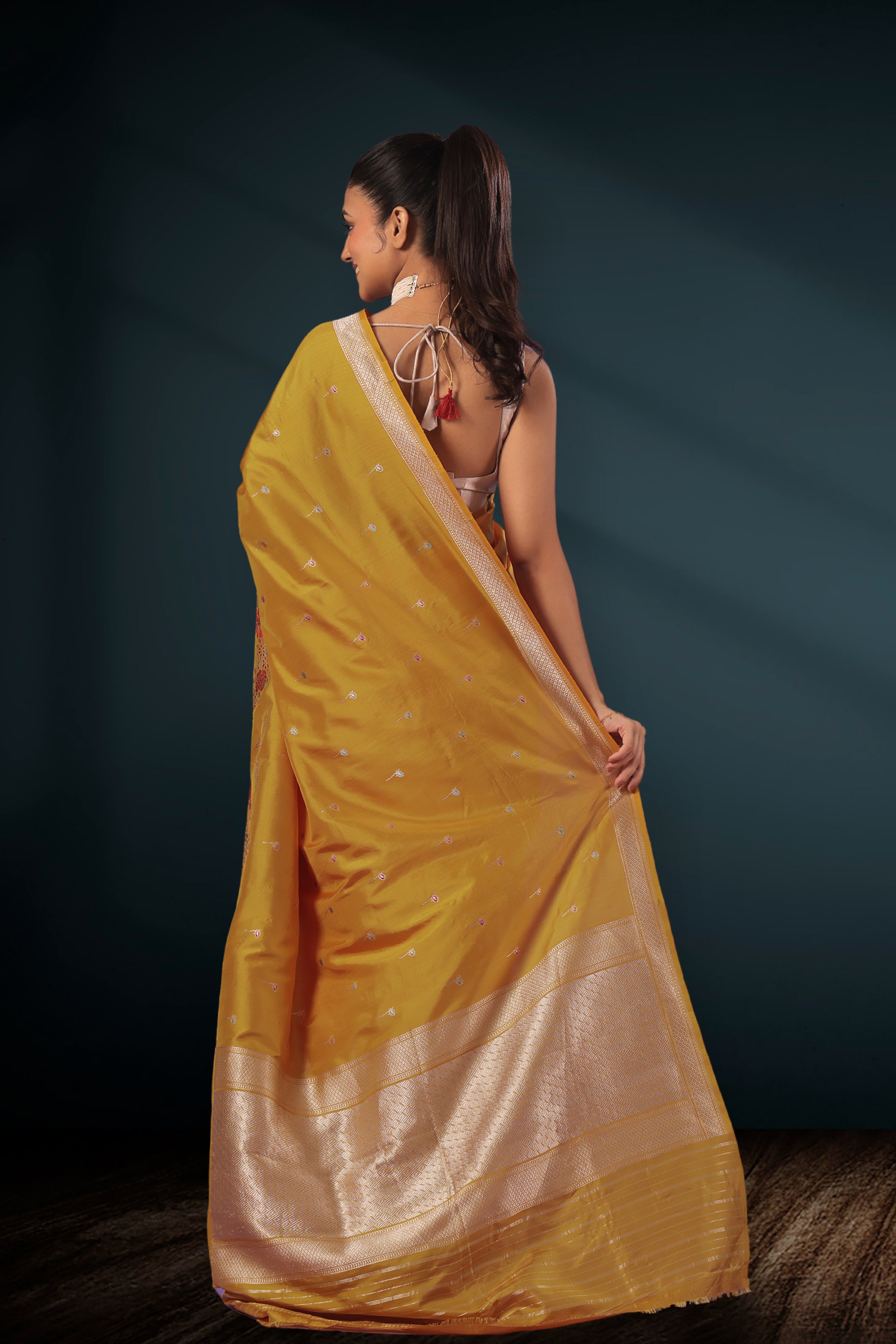 Exclusive Katan Banarsi