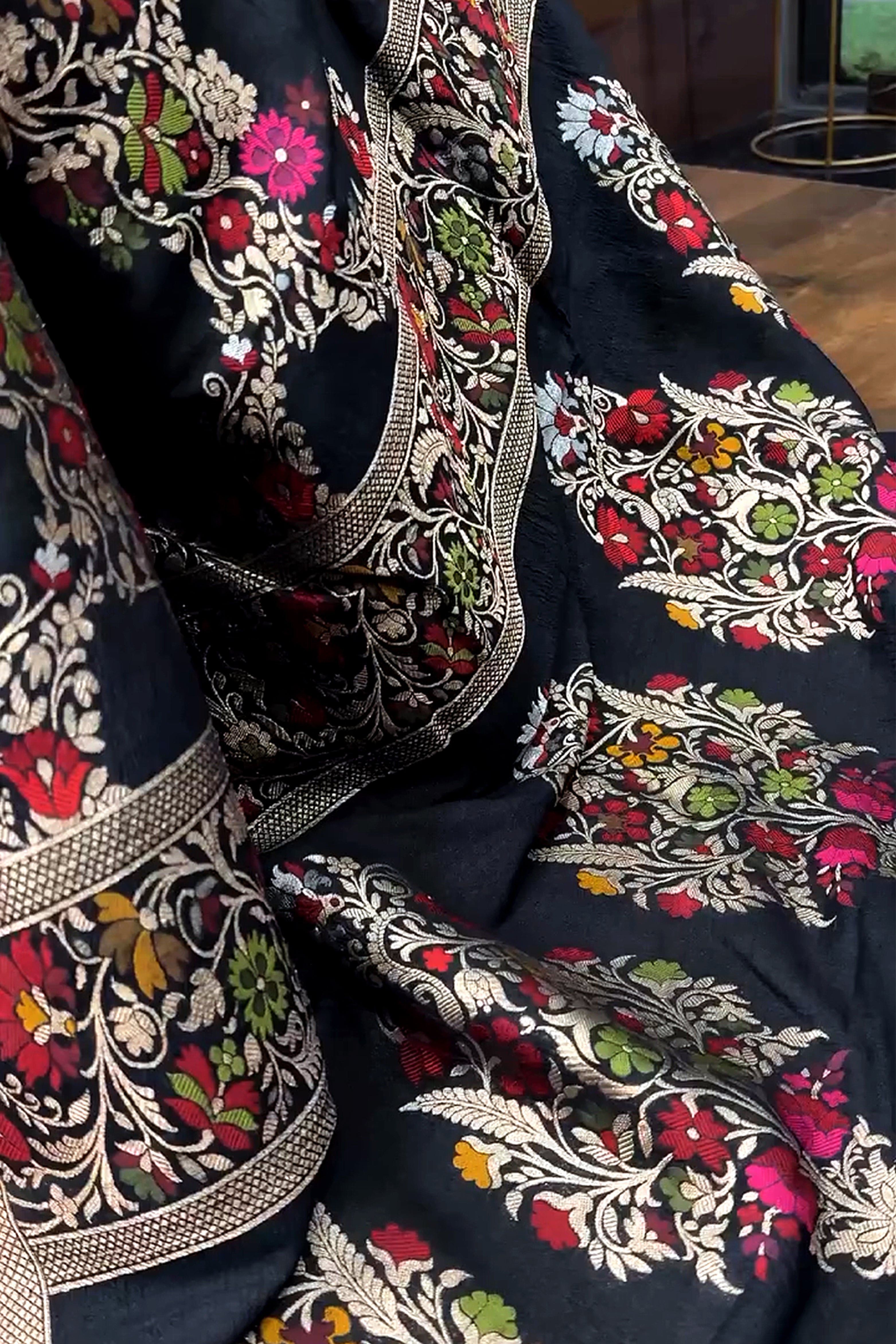 Tussar Georgette Meenakari Banarasi