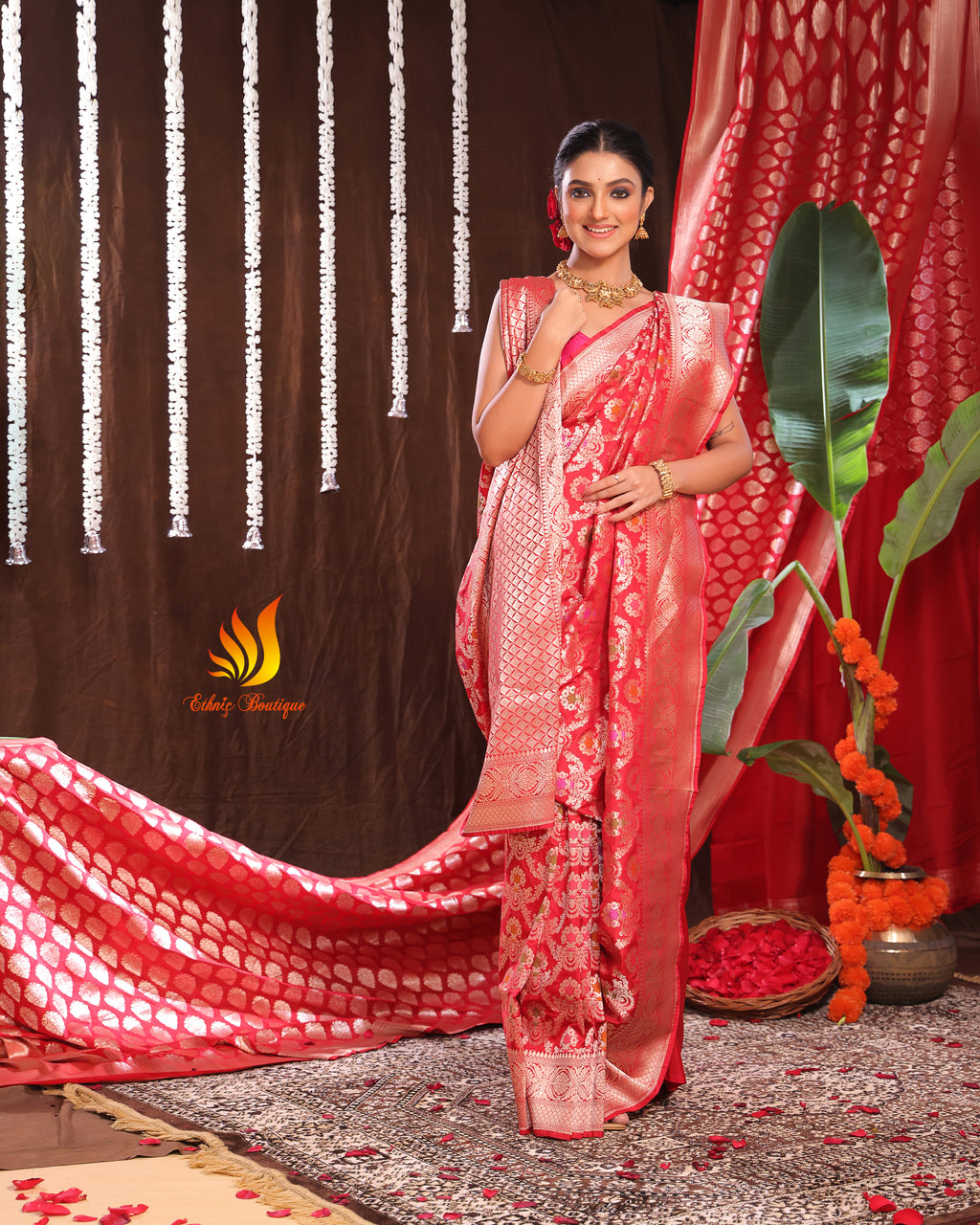 Jaal Meena Katan Banarasi Red