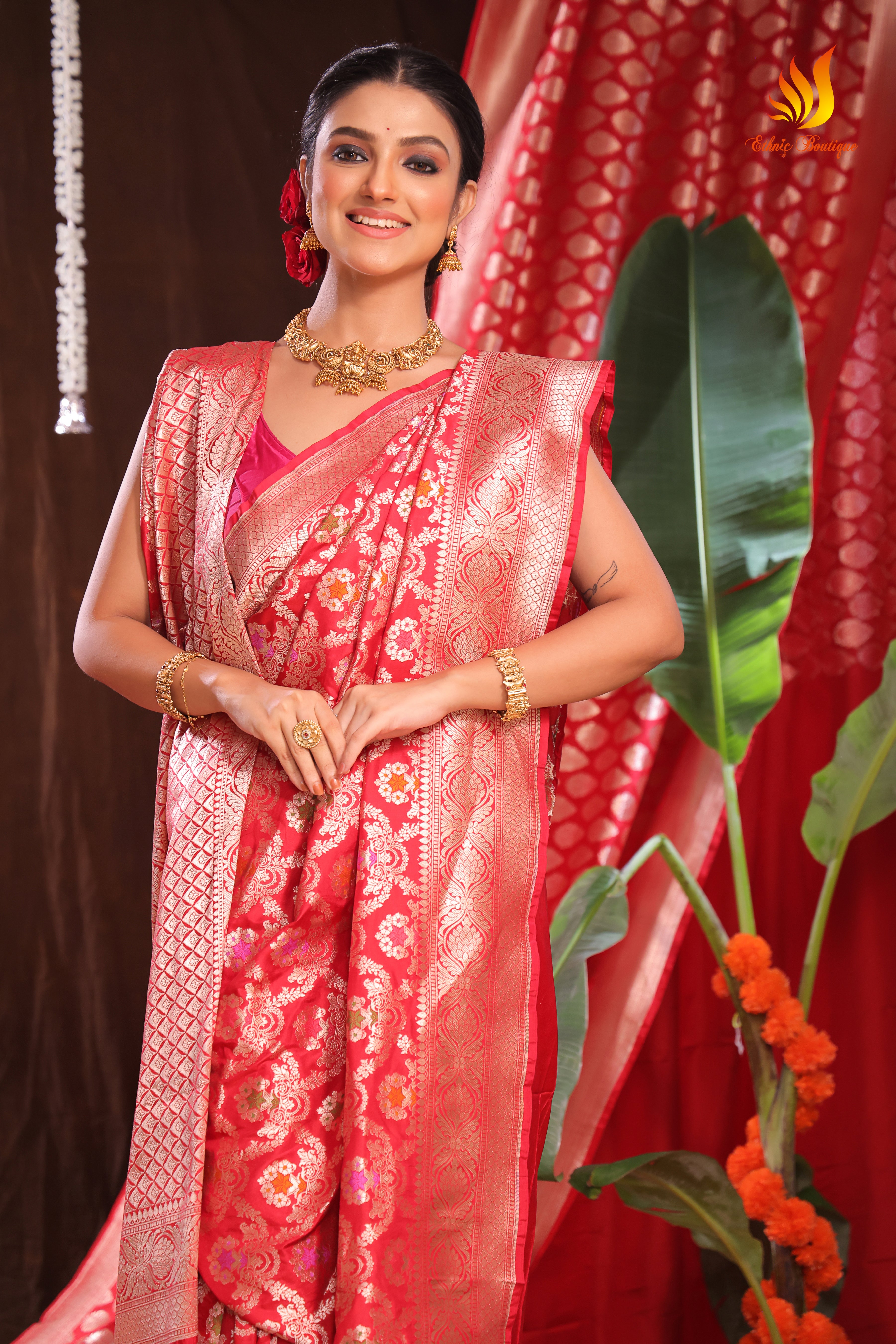 Jaal Meena Katan Banarasi Red