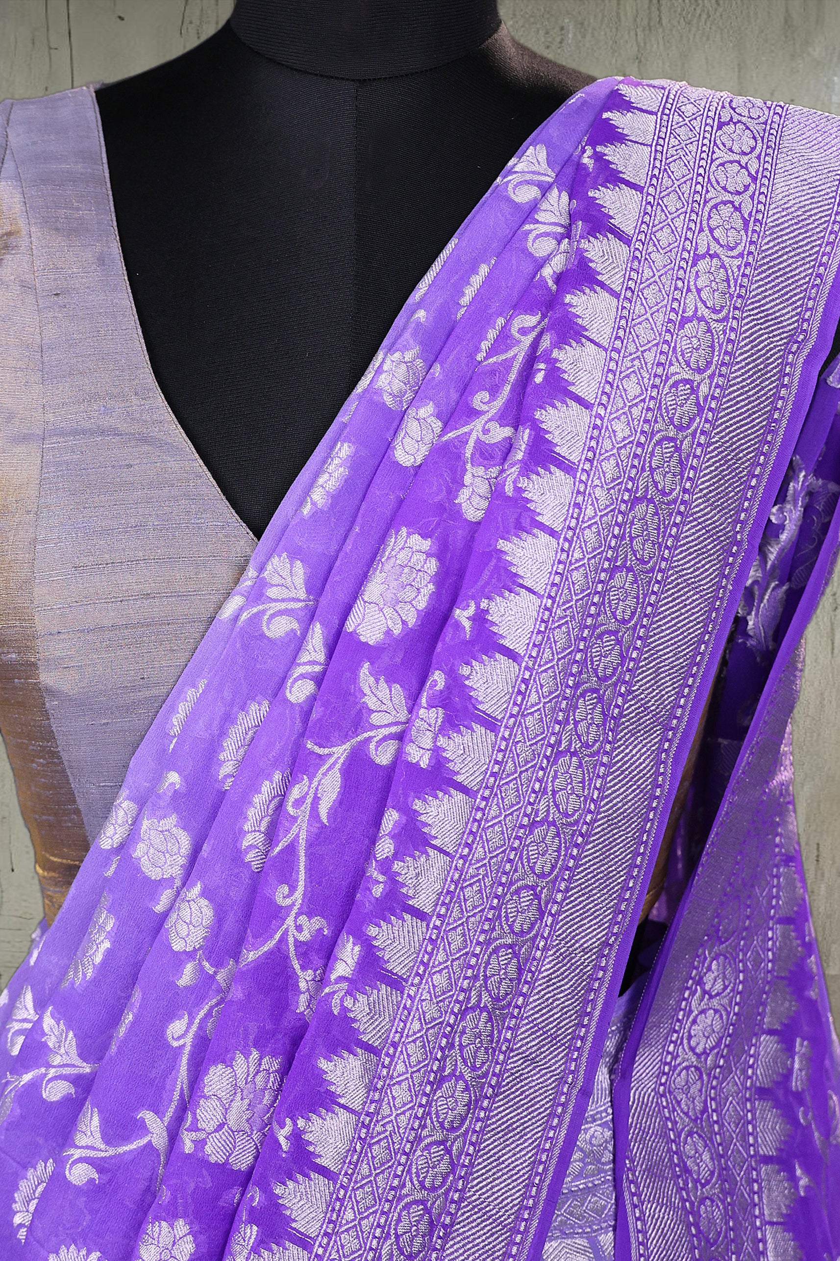 Shaded Khaddi Banarasi