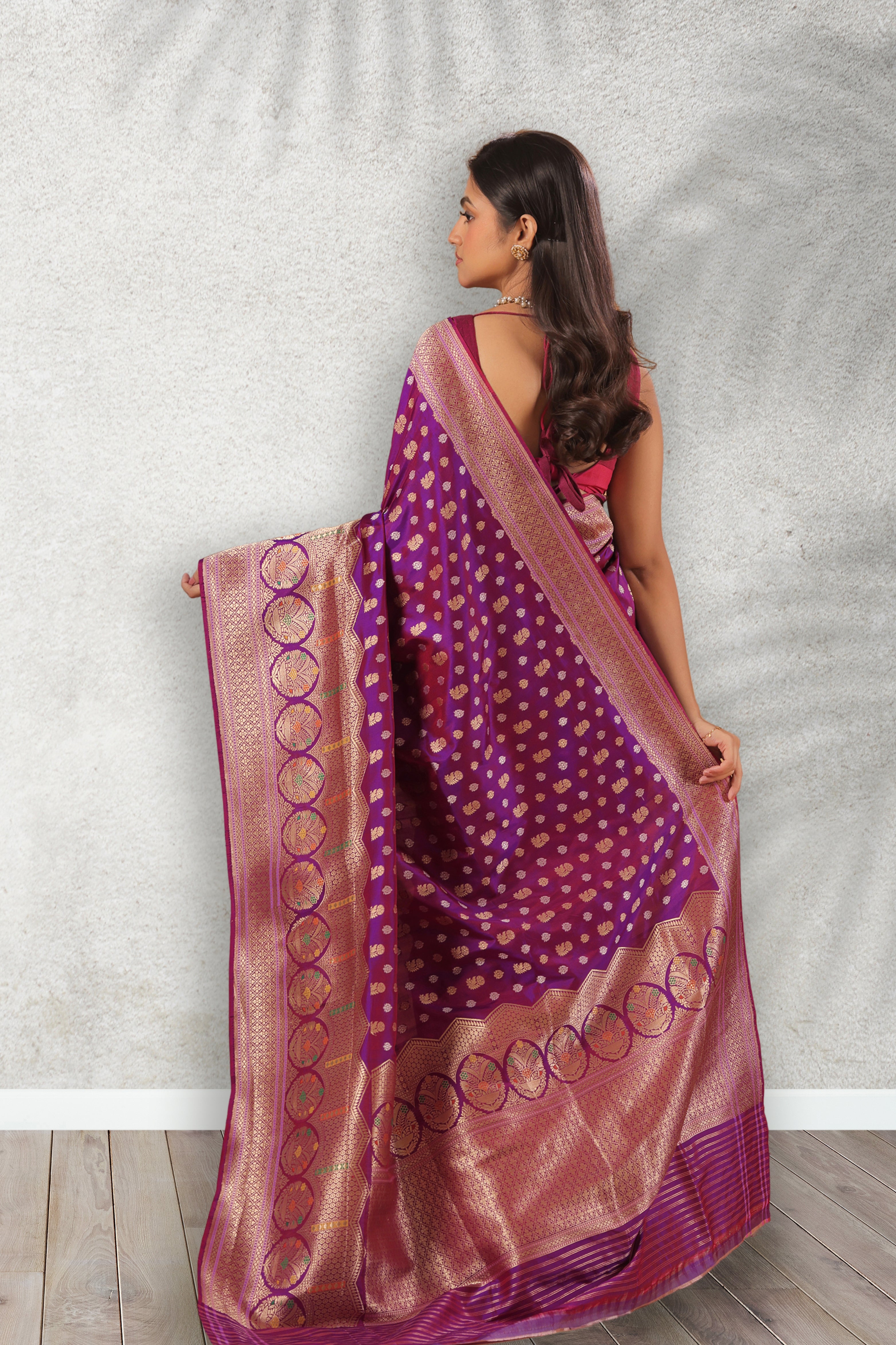 Exclusive Meena Border Katan Banarasi