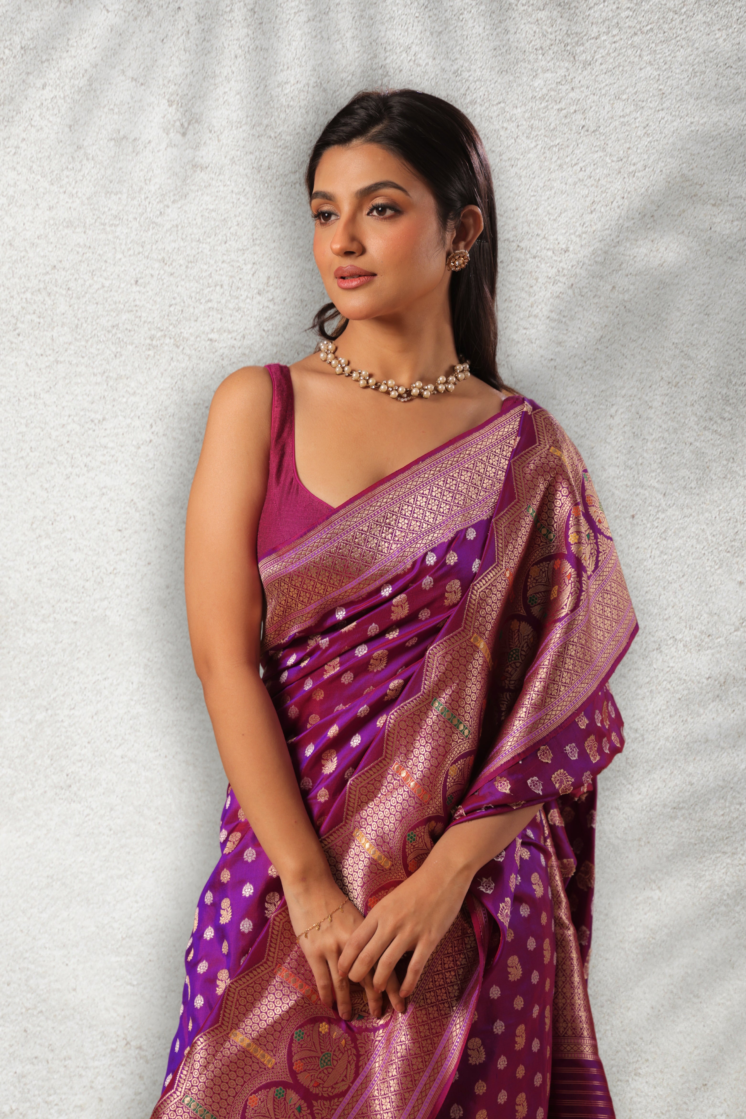 Exclusive Meena Border Katan Banarasi