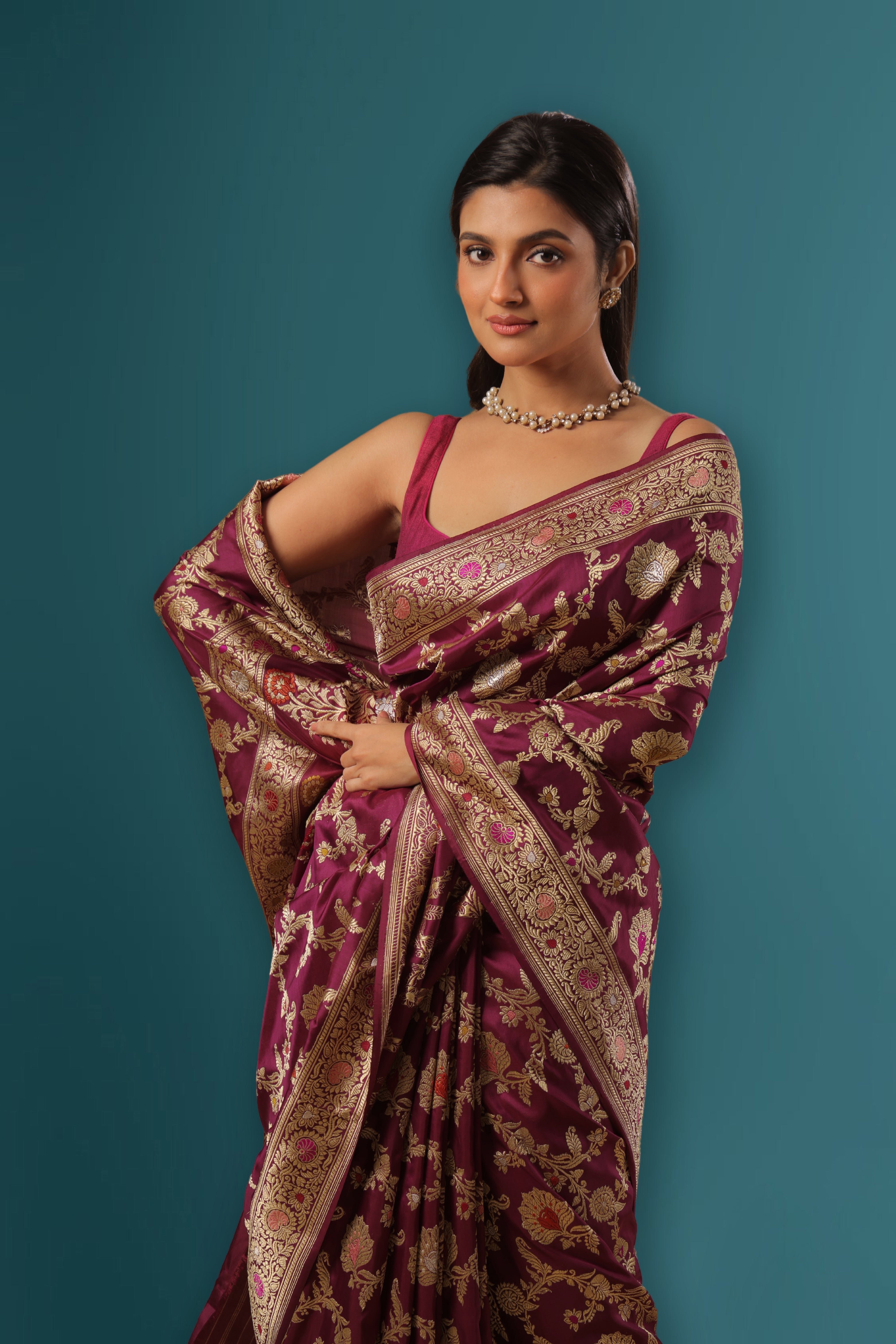 Exclusive Meena Jaal Katan Banarasi