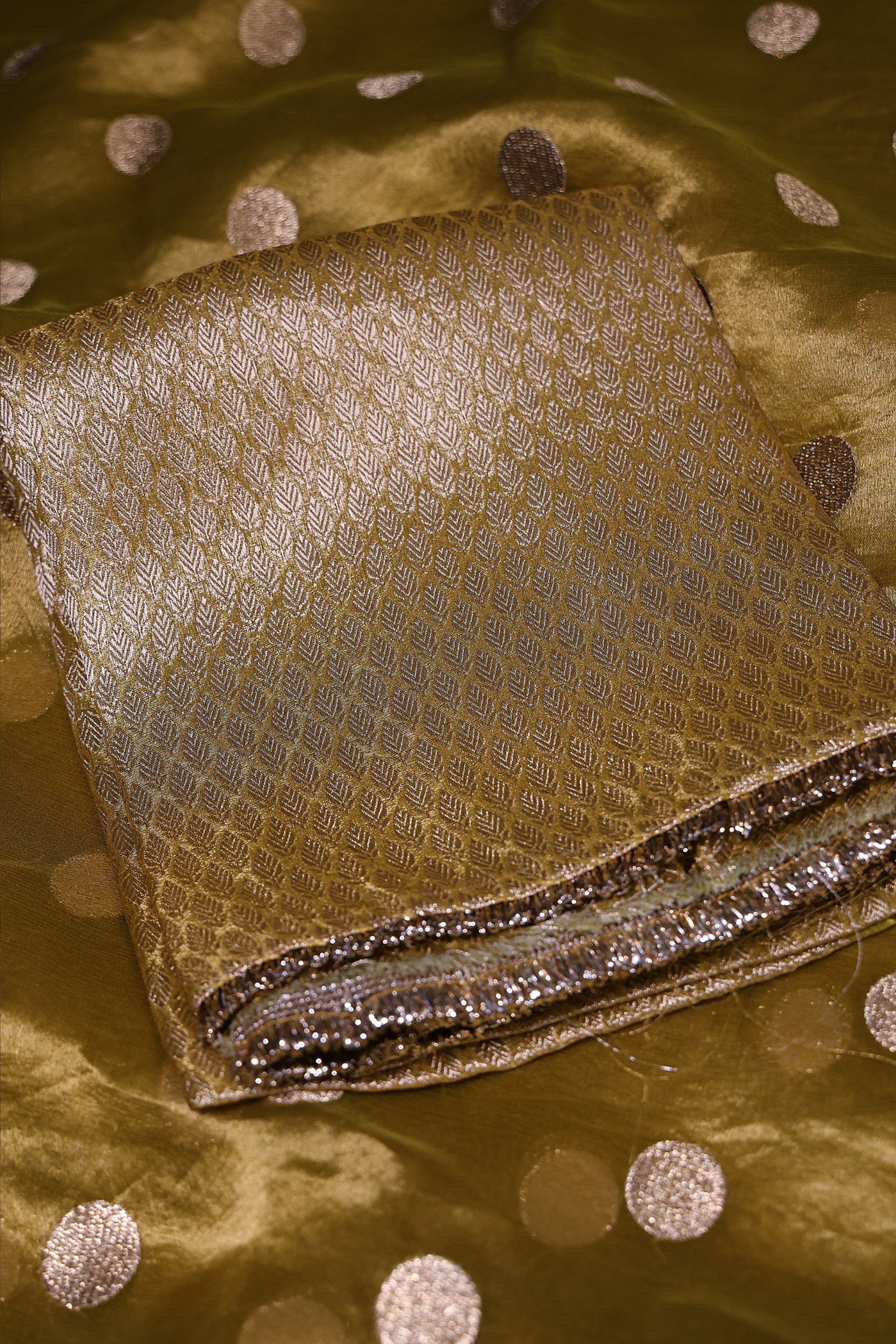 Tissue Banarasi