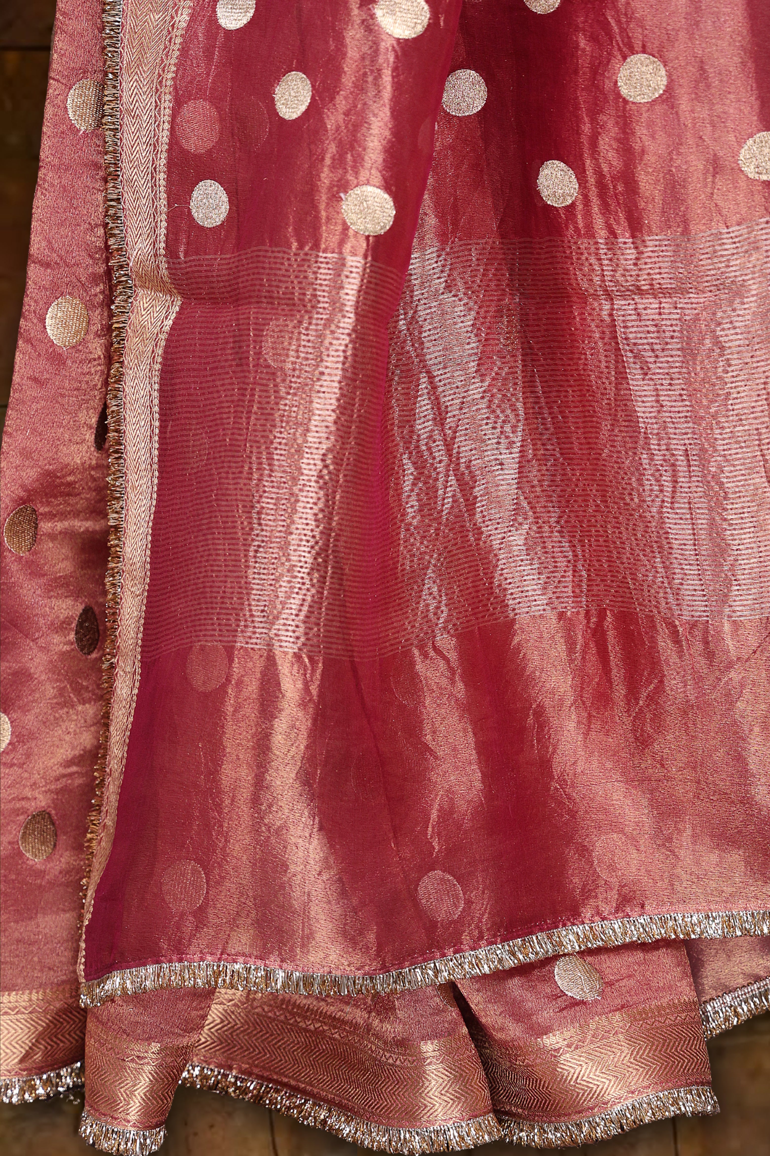 Tissue Banarasi