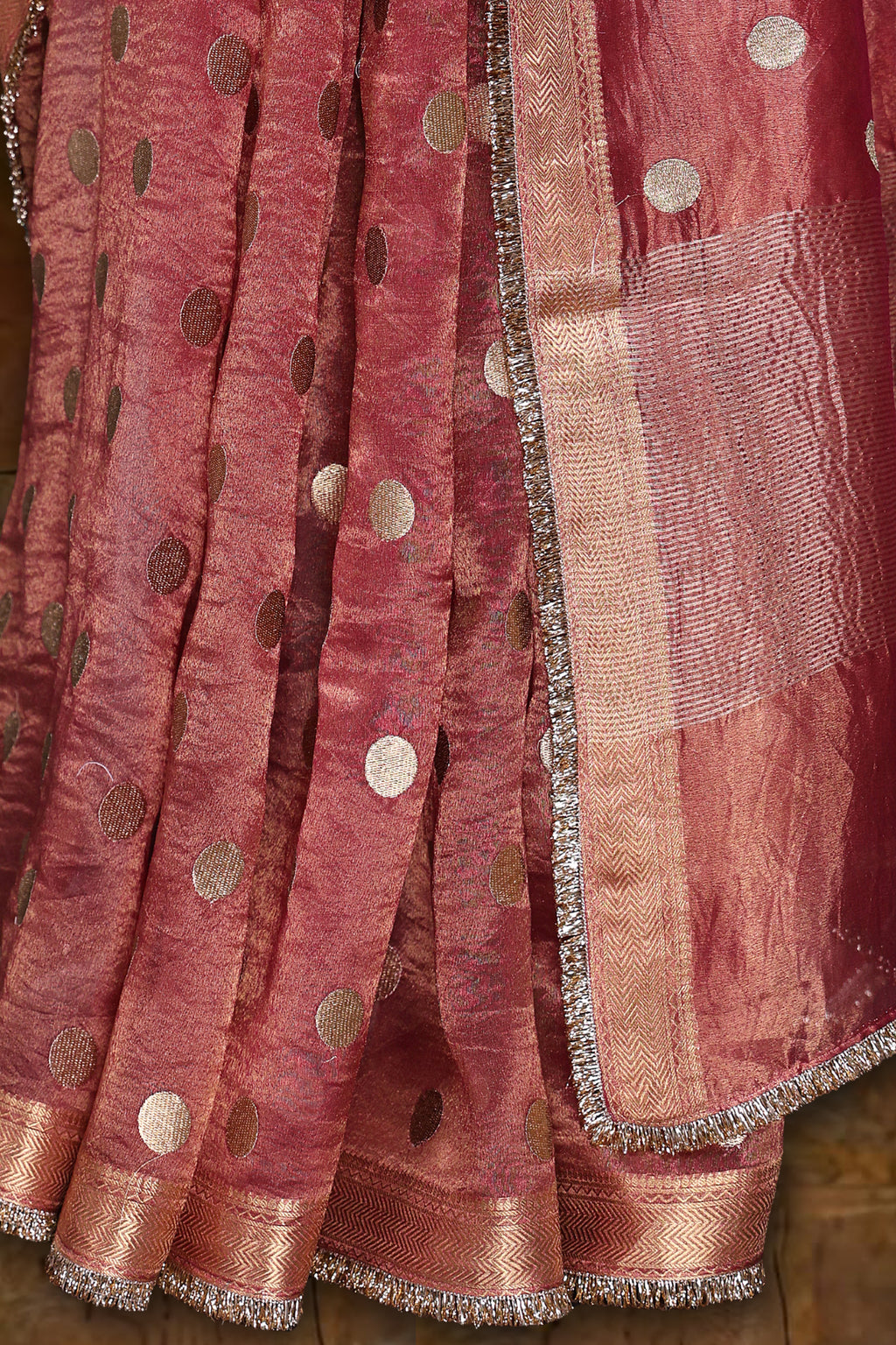 Tissue Banarasi