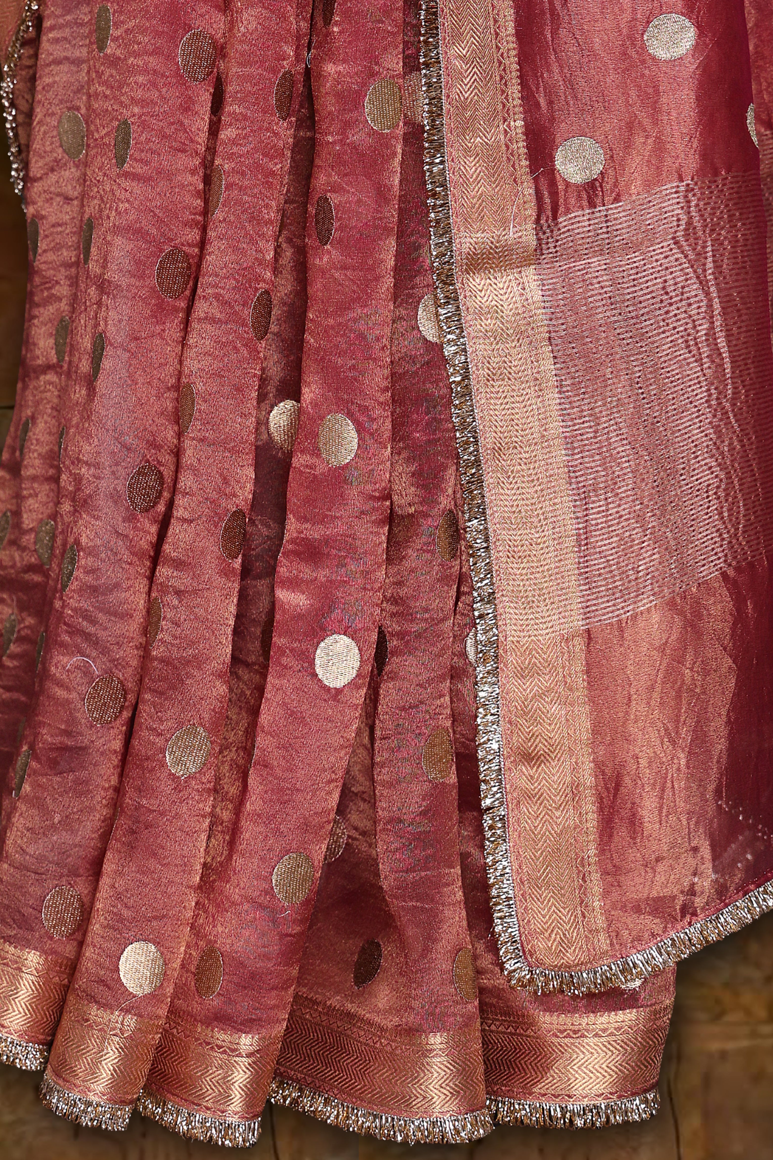 Tissue Banarasi