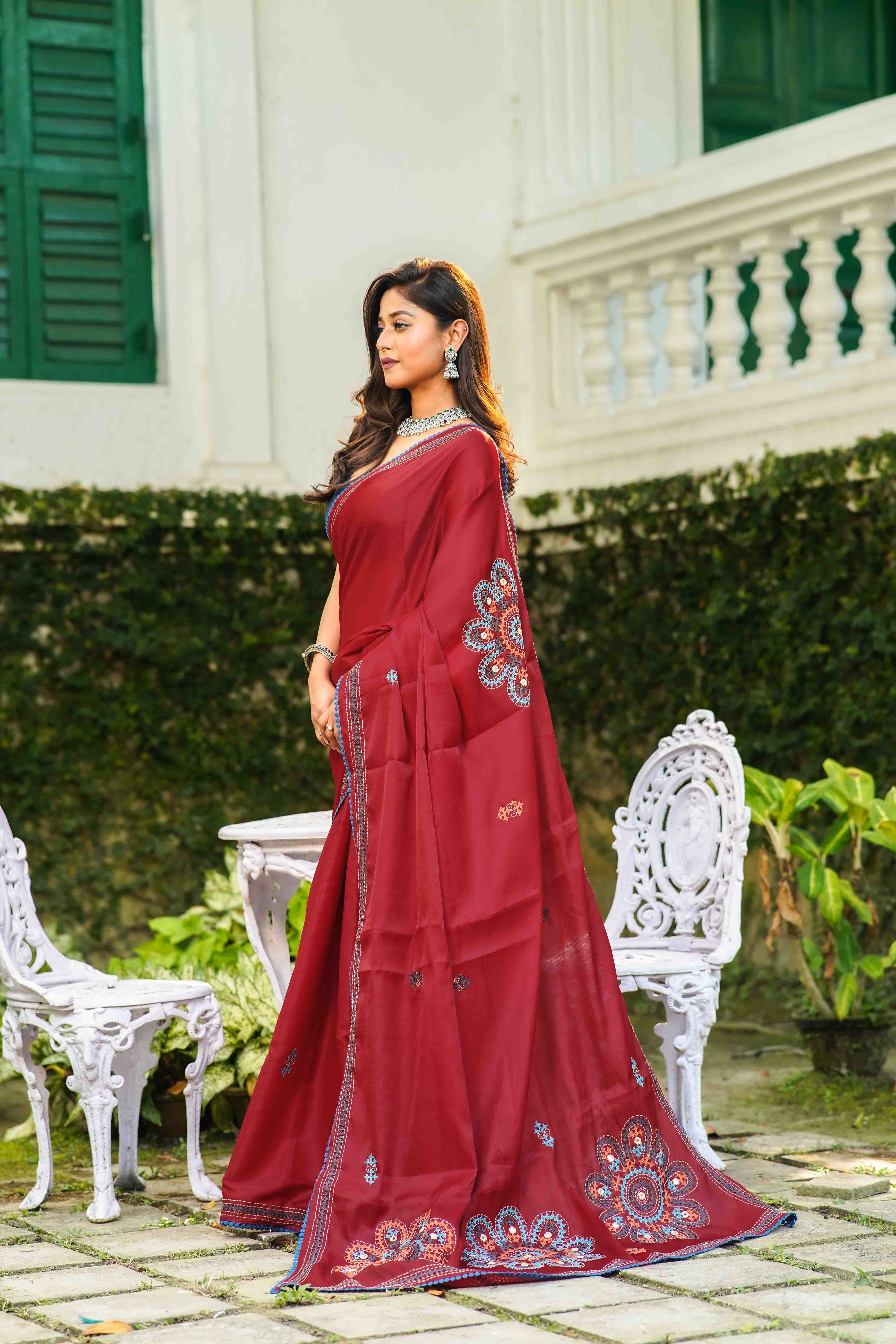 Red Blended Silk Gujarati Saree With Blouse Piece