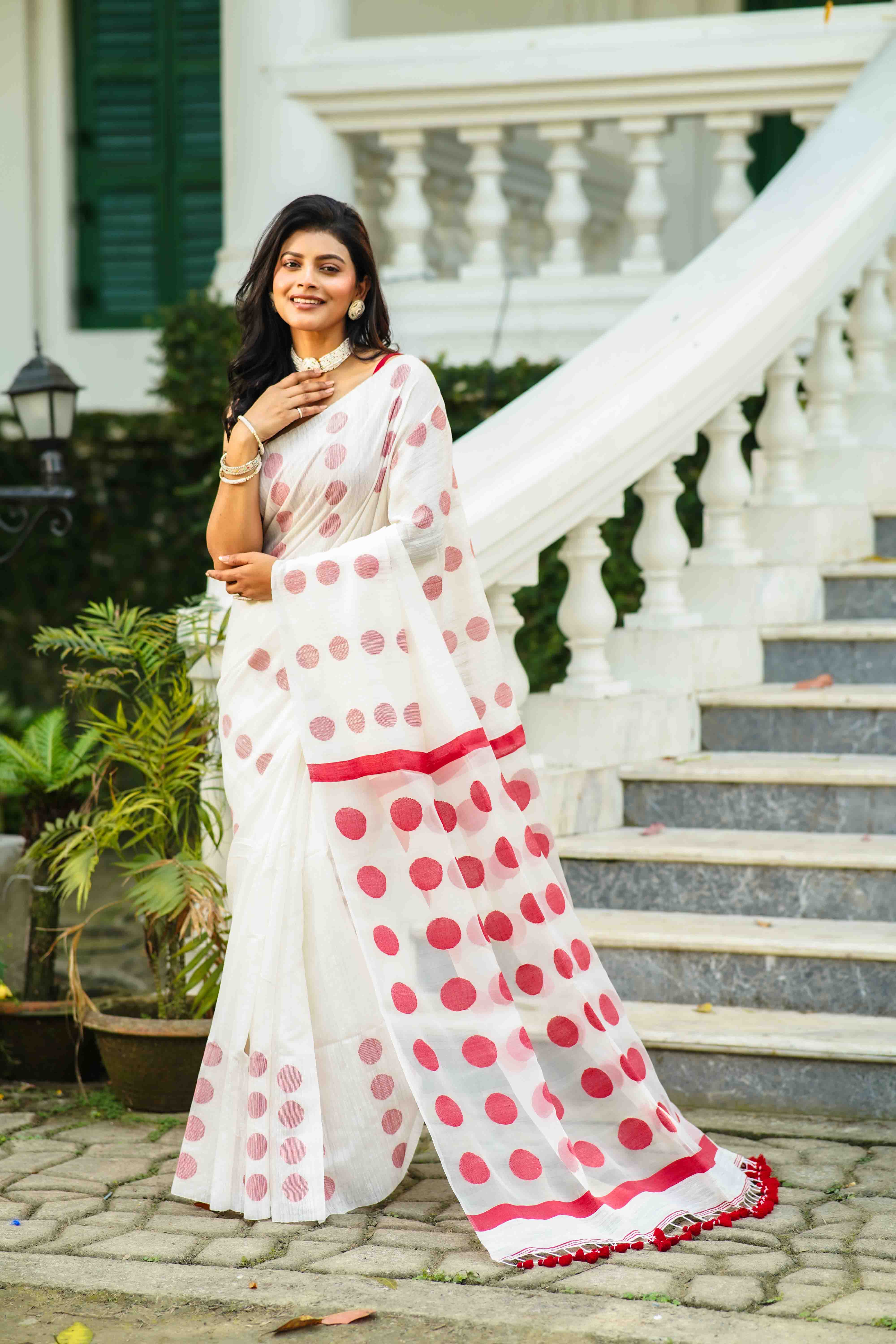 White   Matka Silk Saree WITH Blouse Piece