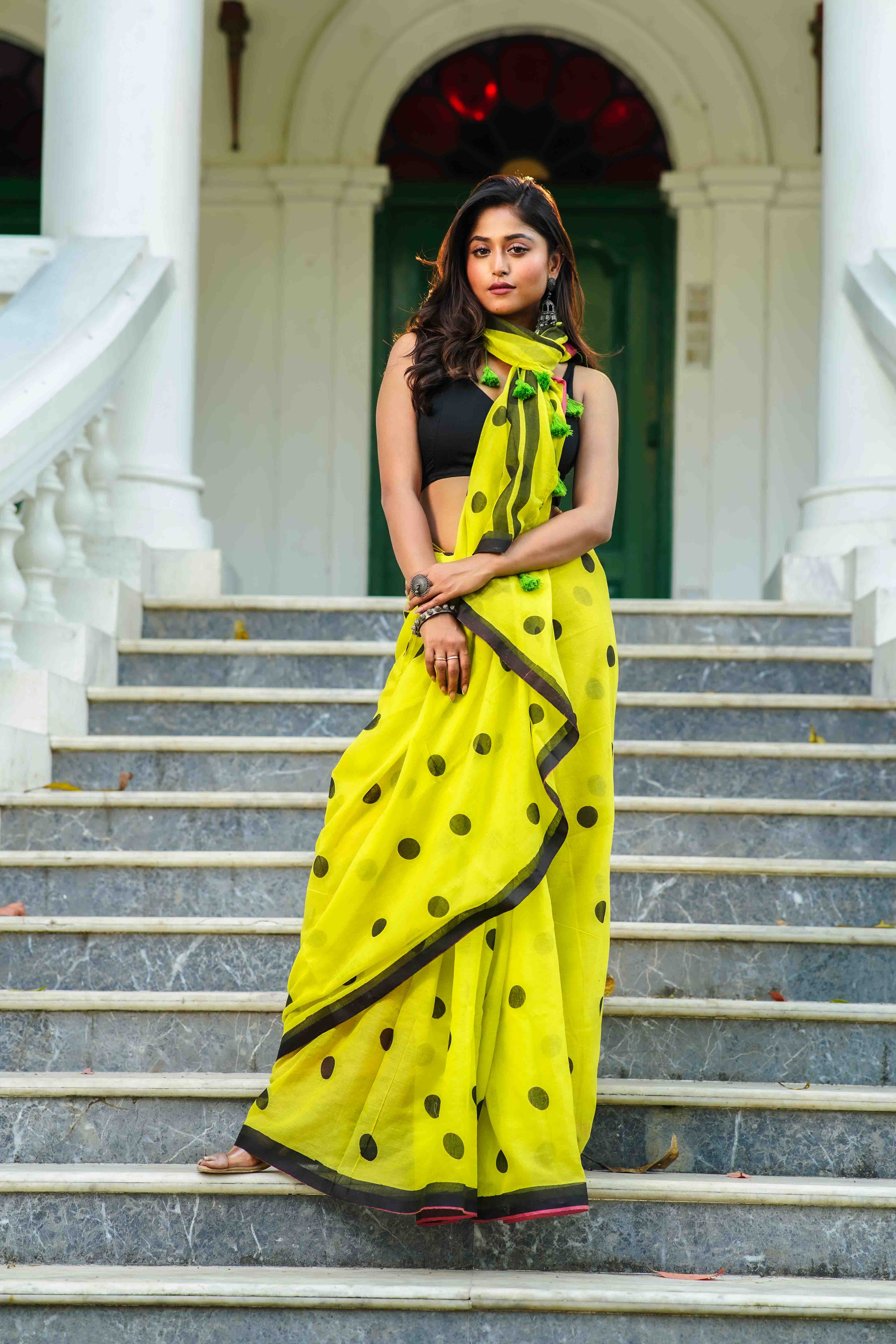 Parrot Green Cotton Saree With Blouse Piece