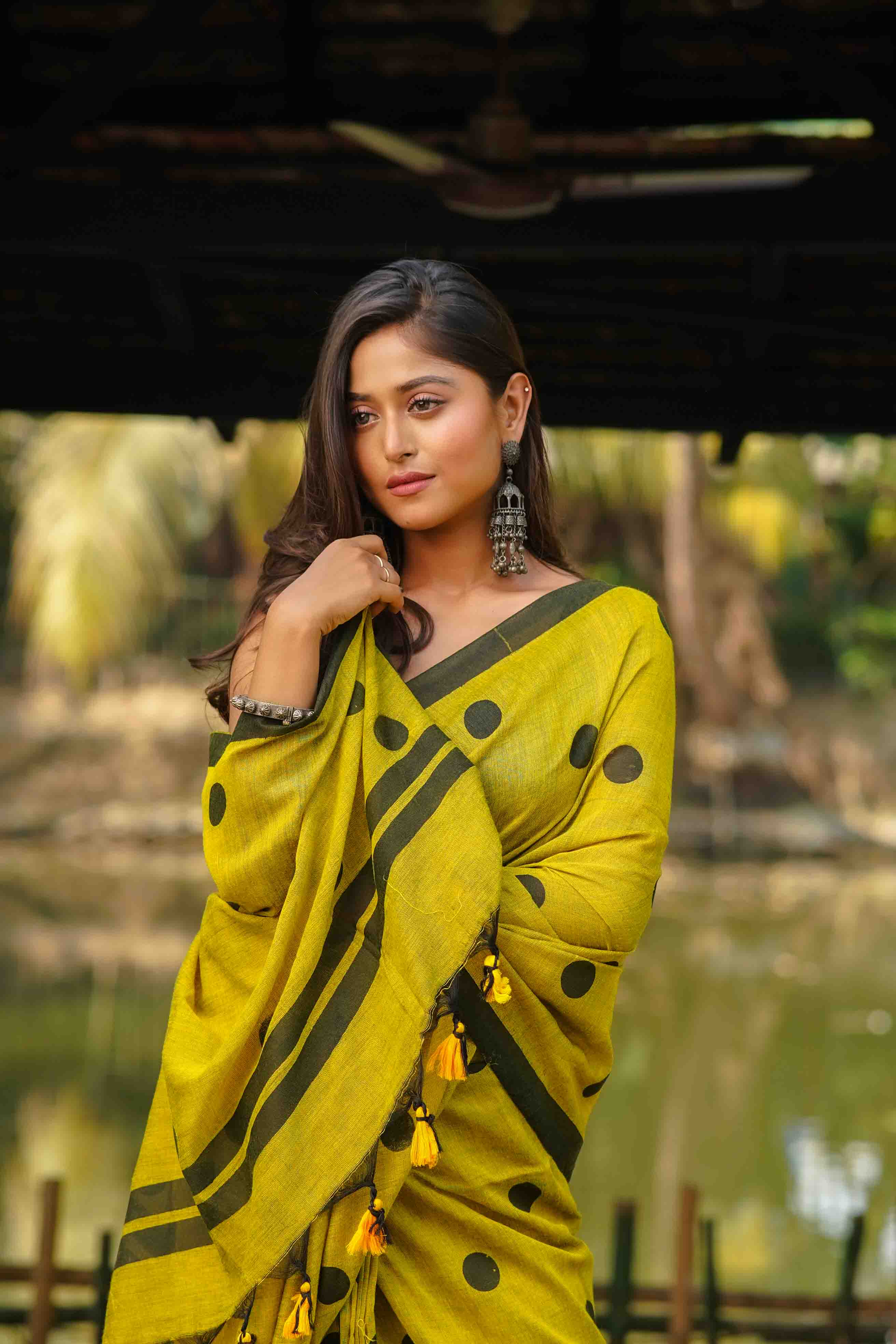 Greenish Yellow Cotton Saree Without Blouse Piece