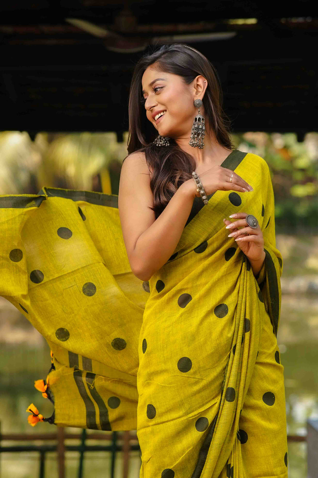 Greenish Yellow Cotton Saree Without Blouse Piece
