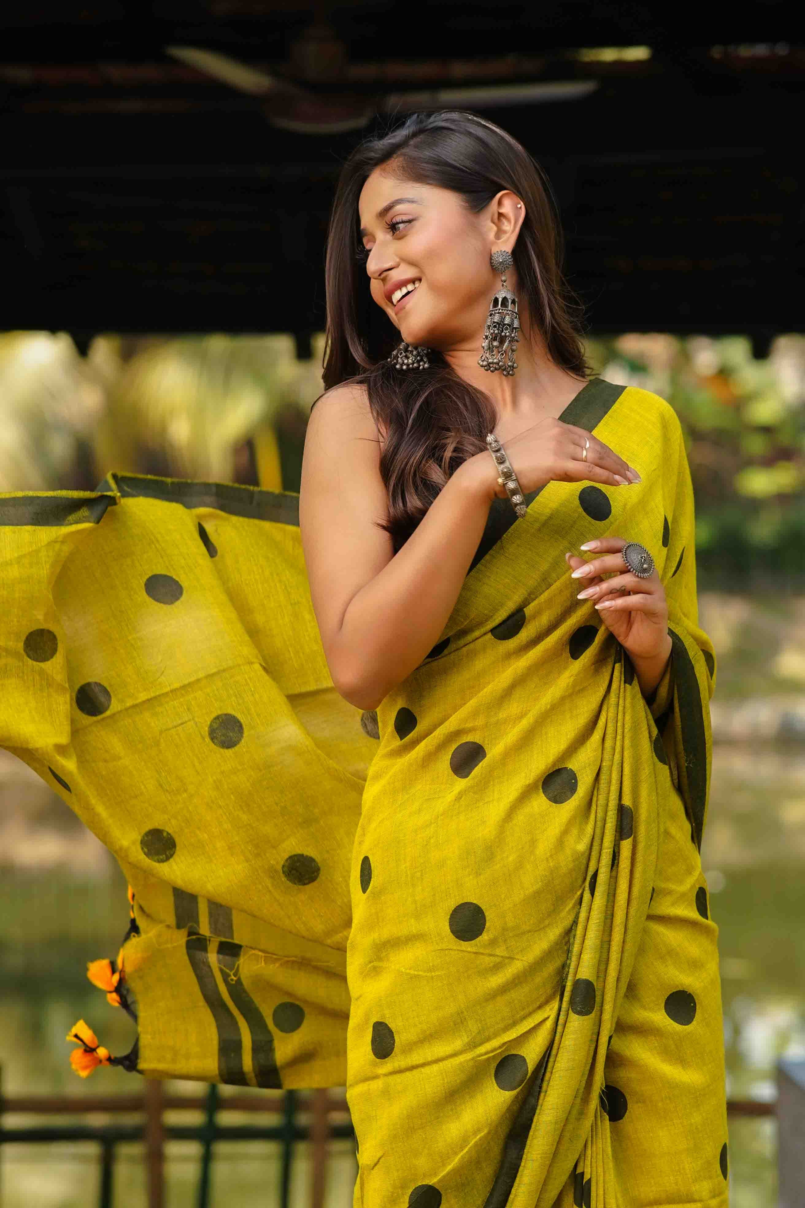 Greenish Yellow Cotton Saree Without Blouse Piece