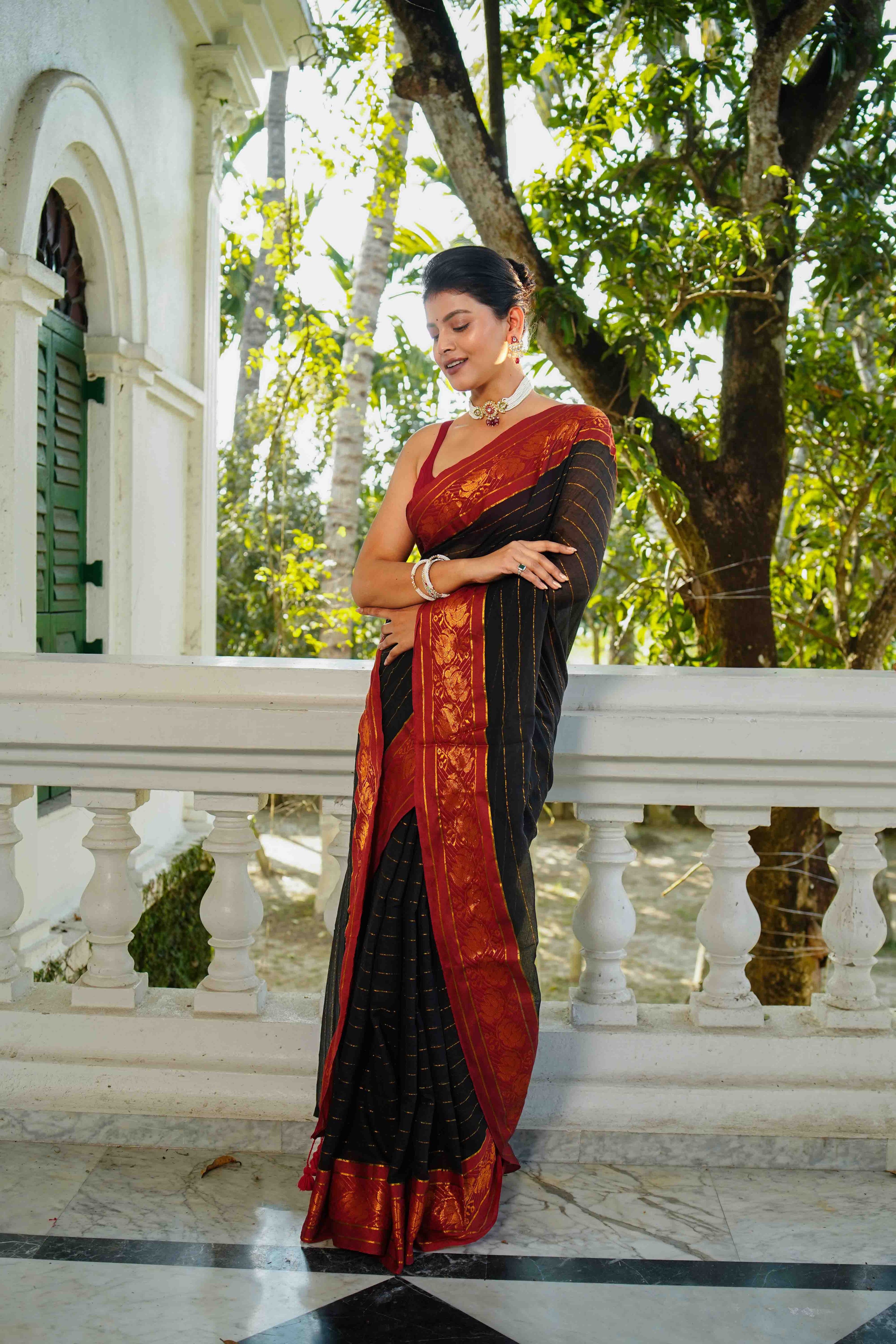 Black Cotton Saree Without Blouse Piece