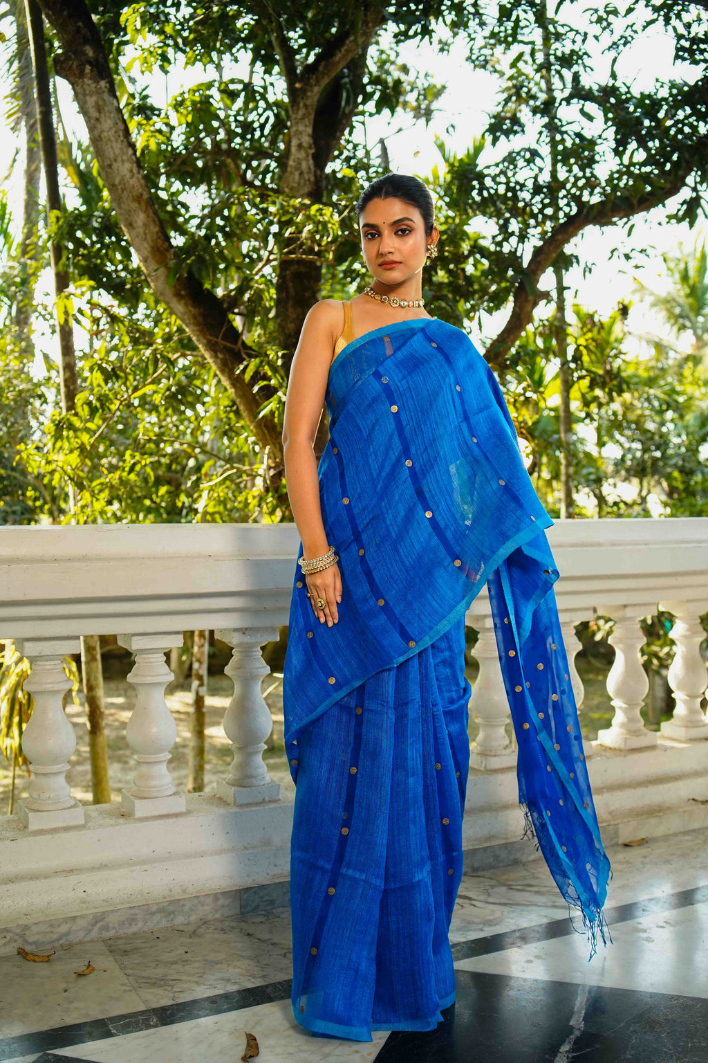 Royal Blue Matka Saree With Blouse Piece
