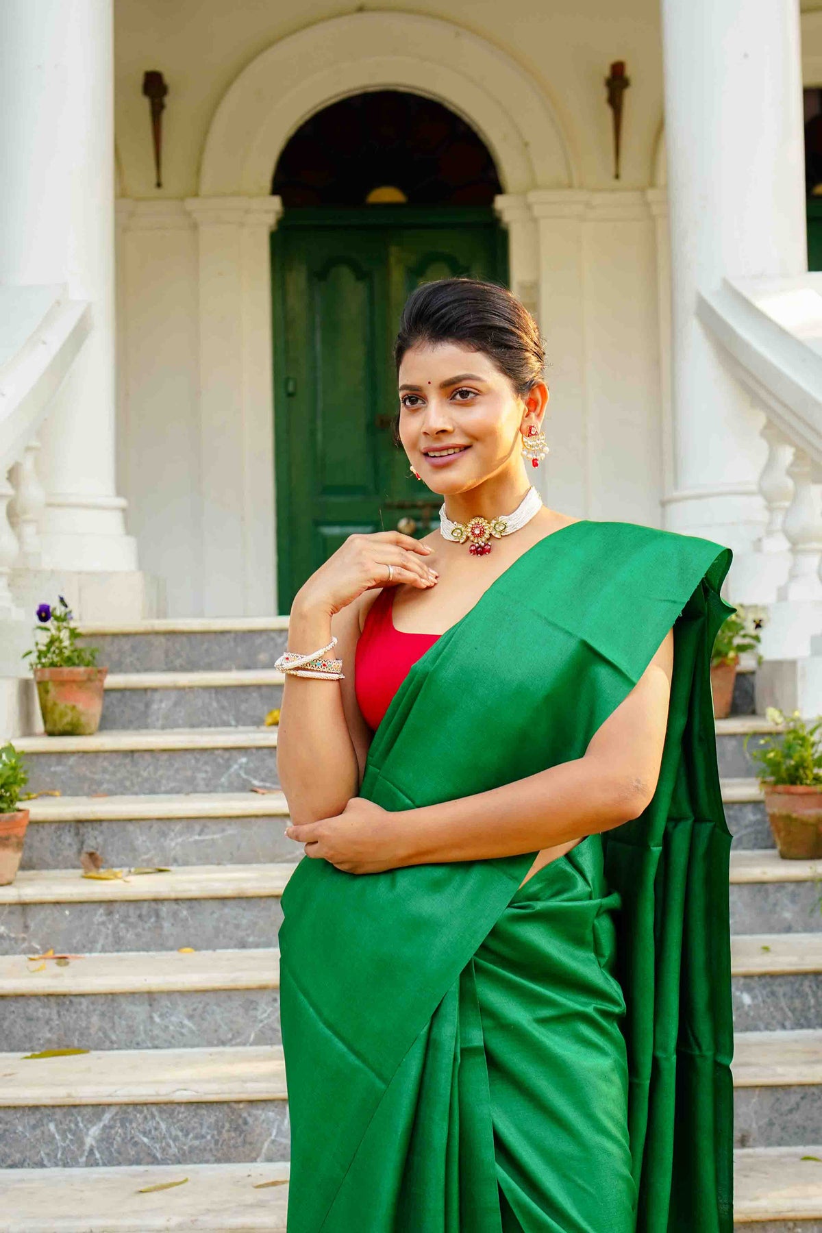 Bottle Green Tussar Saree With Blouse Piece