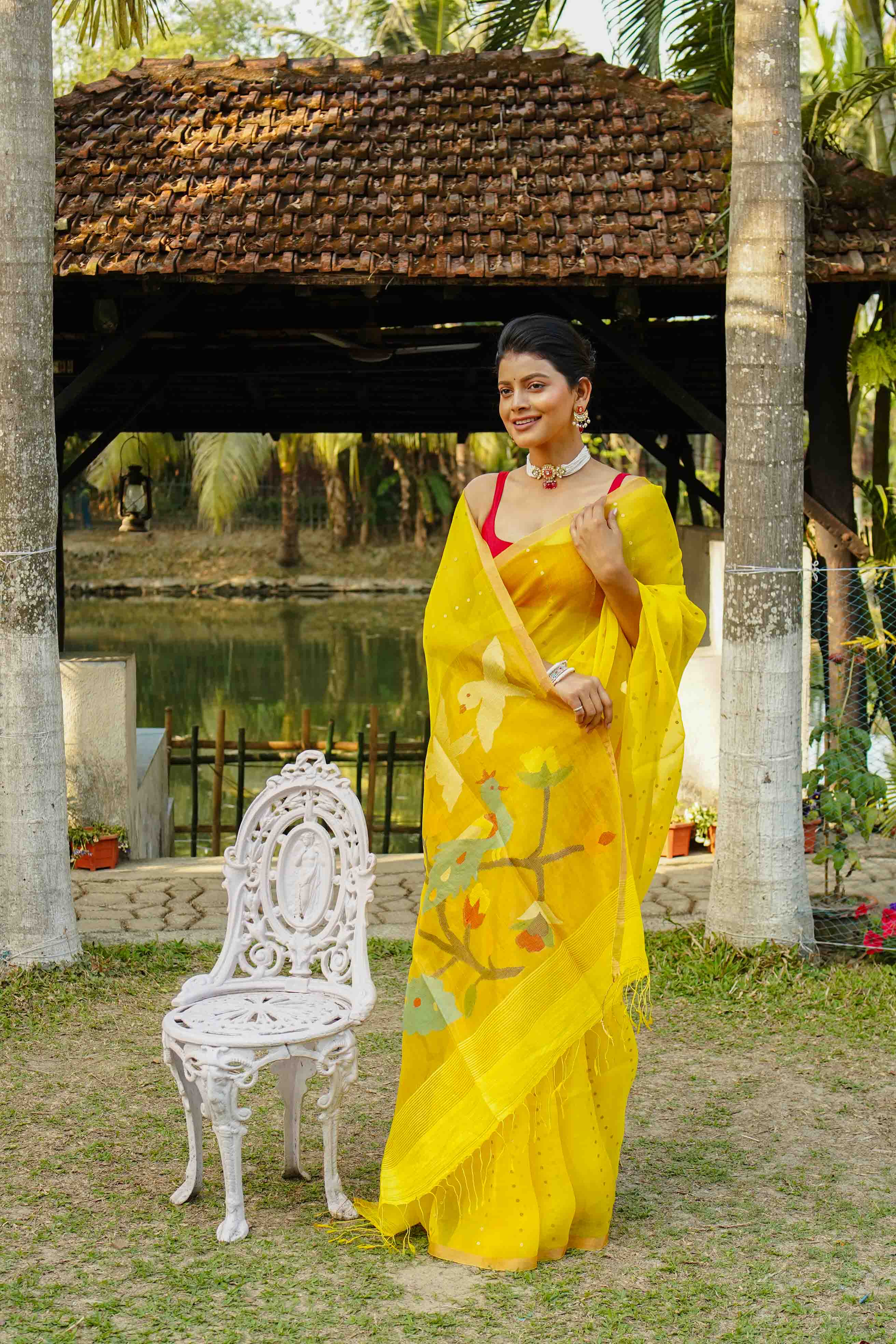 Basanti Yellow Matka Muslin Saree With Blouse Piece