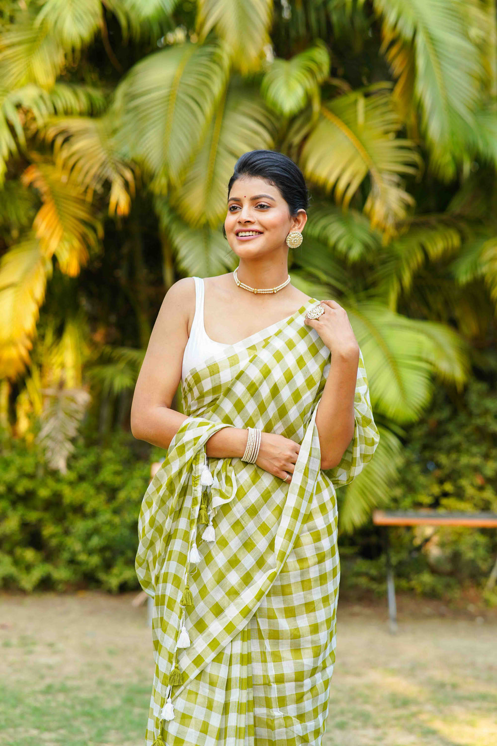 Green & White Cotton Saree With Blouse Piece