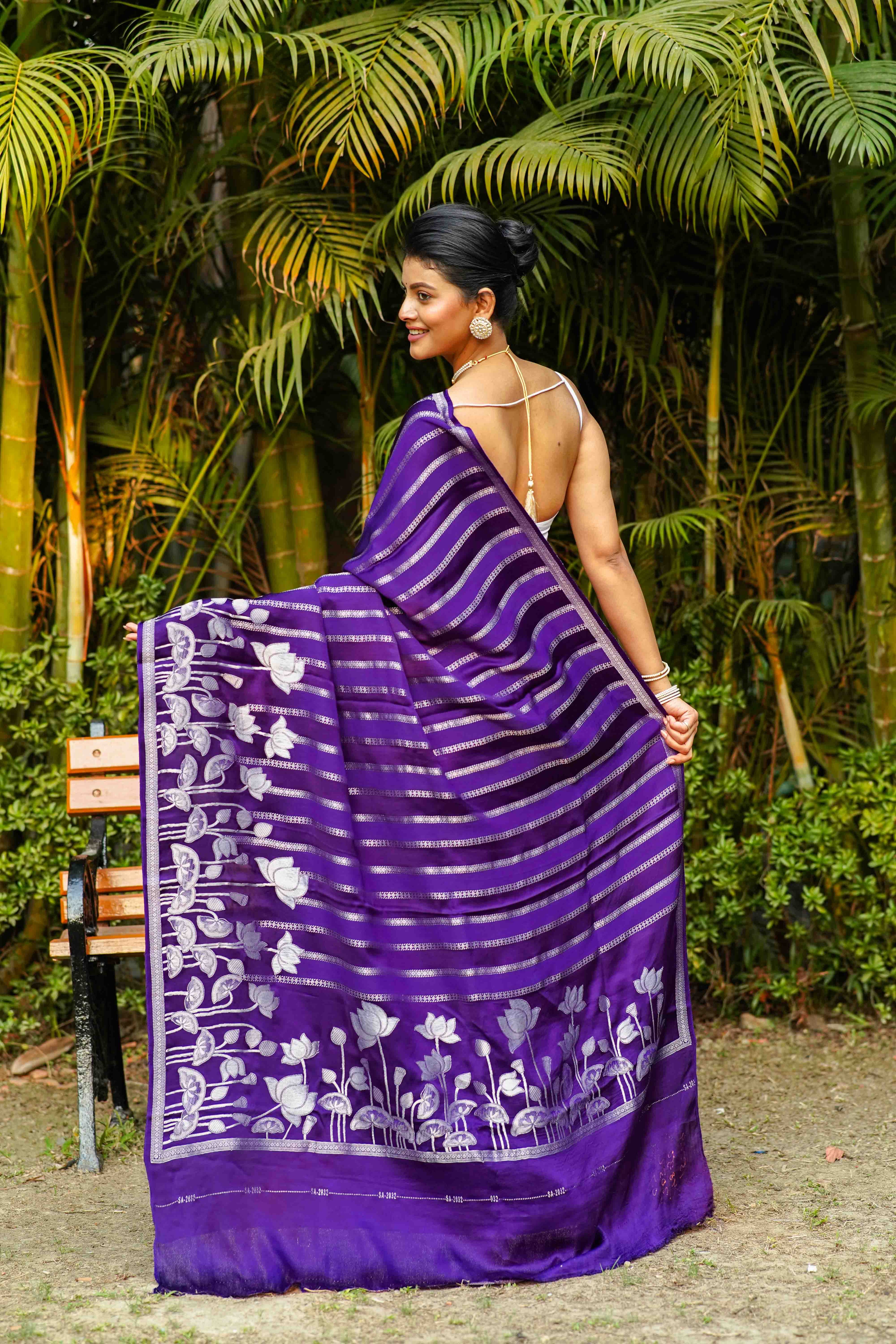 Purple Blended Mashru Banarasi Saree With Blouse Piece