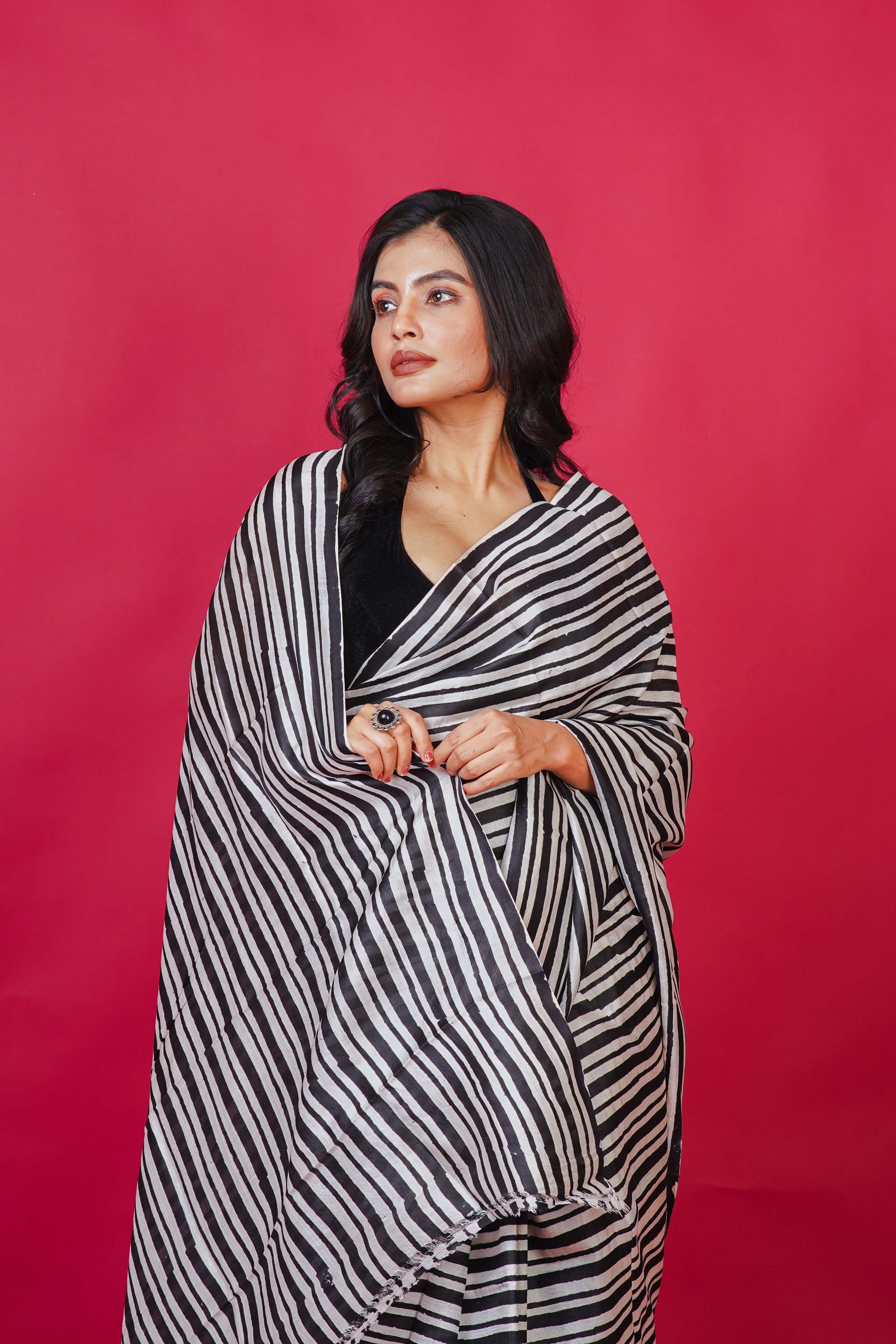 Black and white Katan Silk Bengal Silk Saree With Blouse Piece