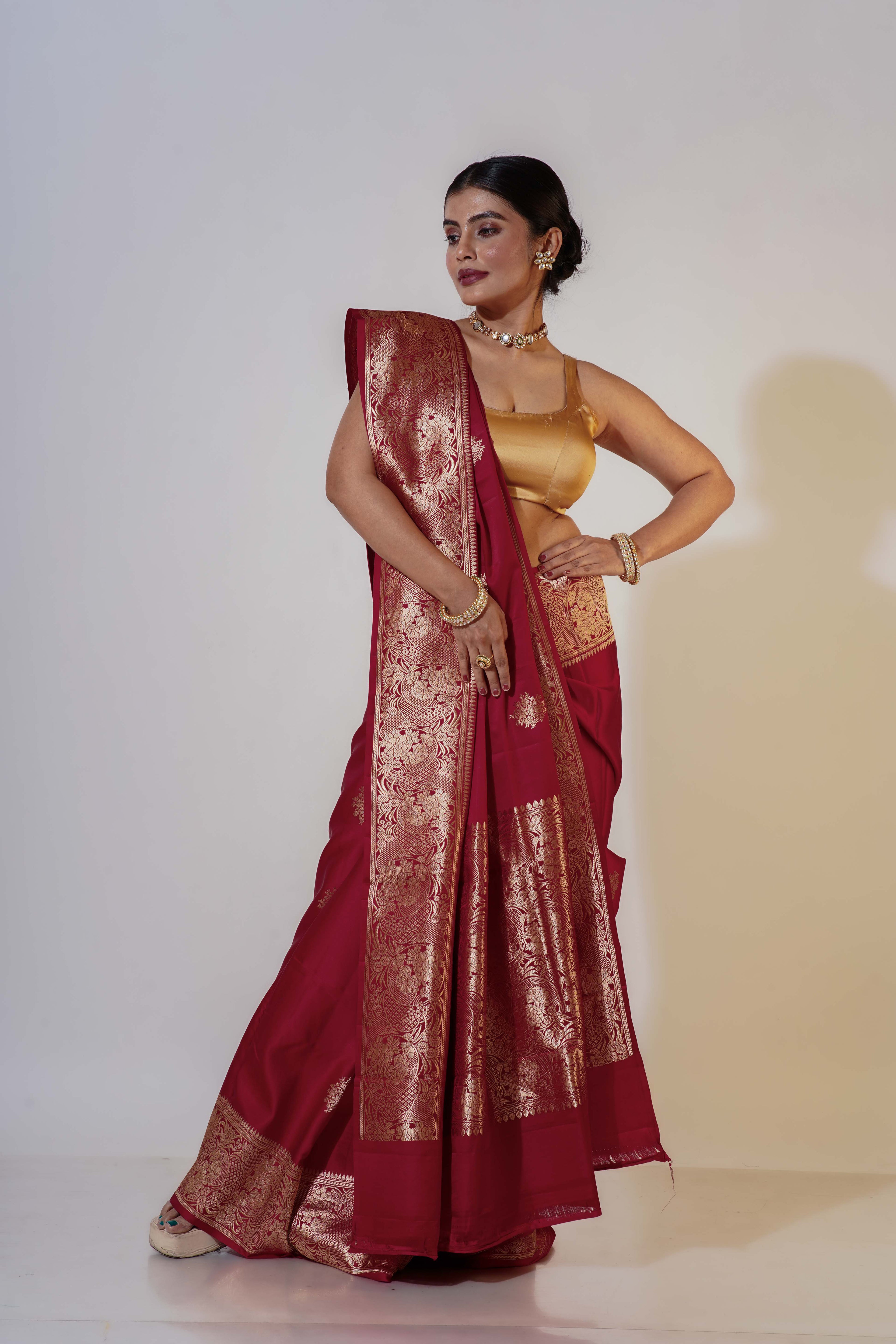 Marunish red Mashru Silk Banarasi Saree With Blouse Piece