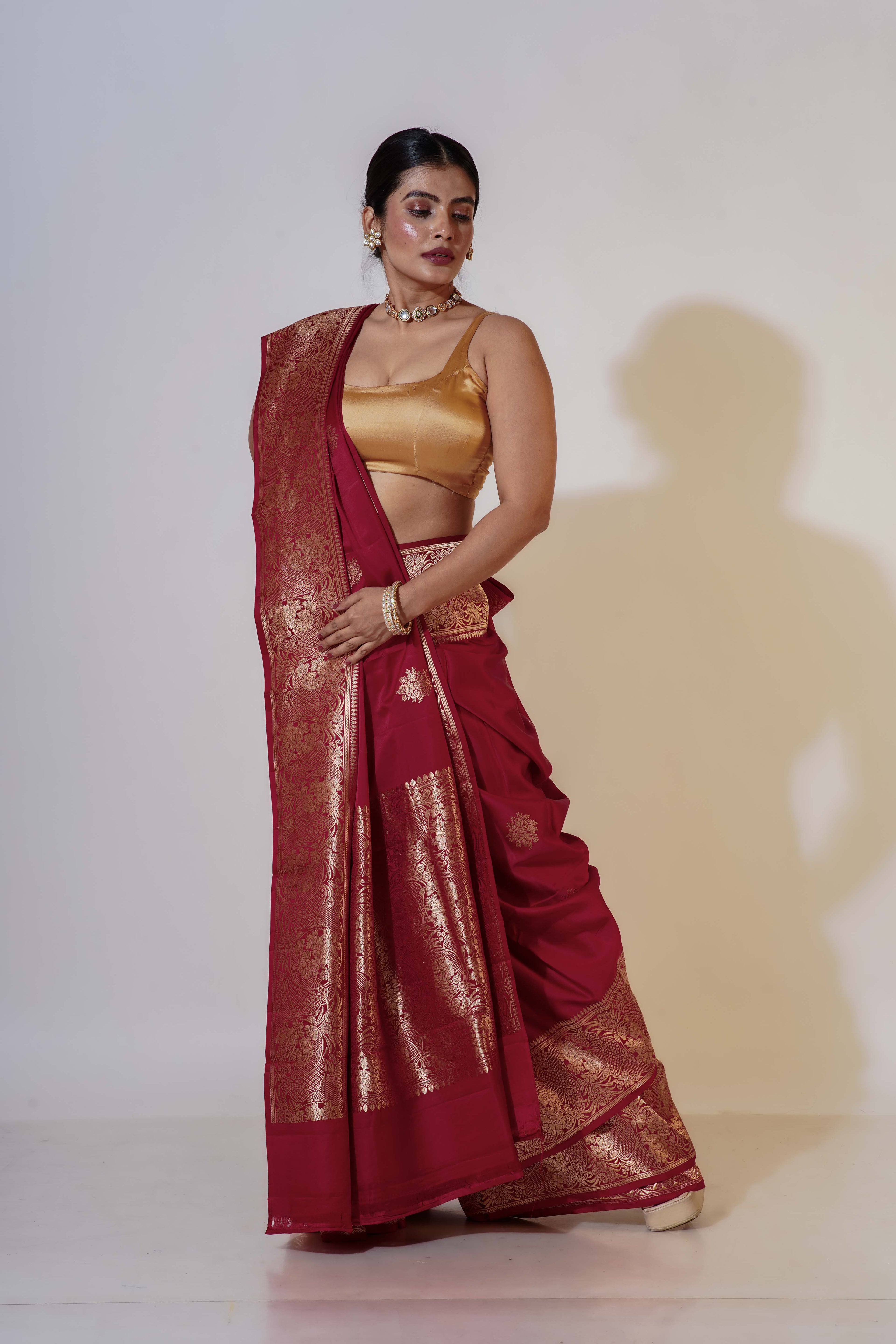 Marunish red Mashru Silk Banarasi Saree With Blouse Piece