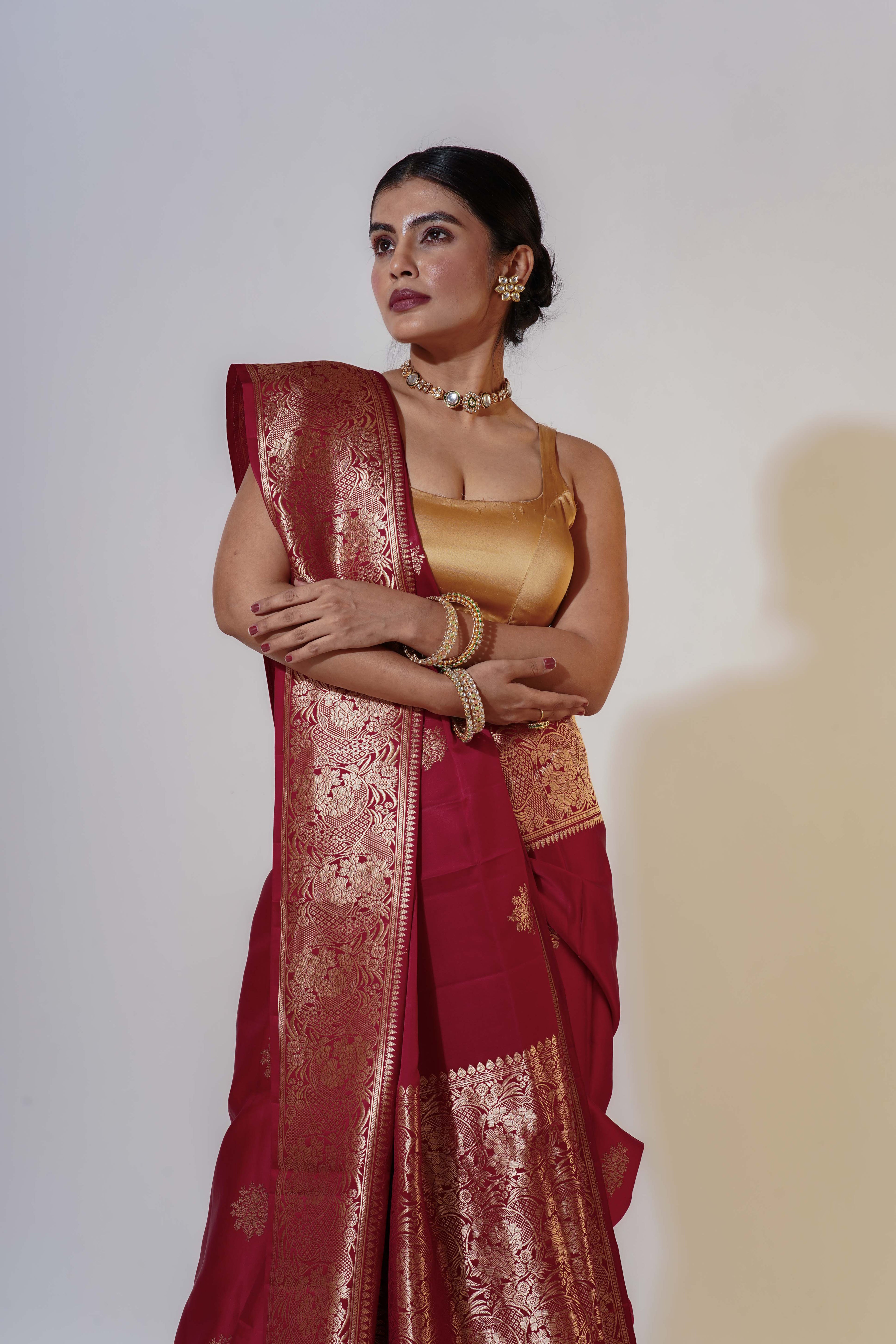 Marunish red Mashru Silk Banarasi Saree With Blouse Piece