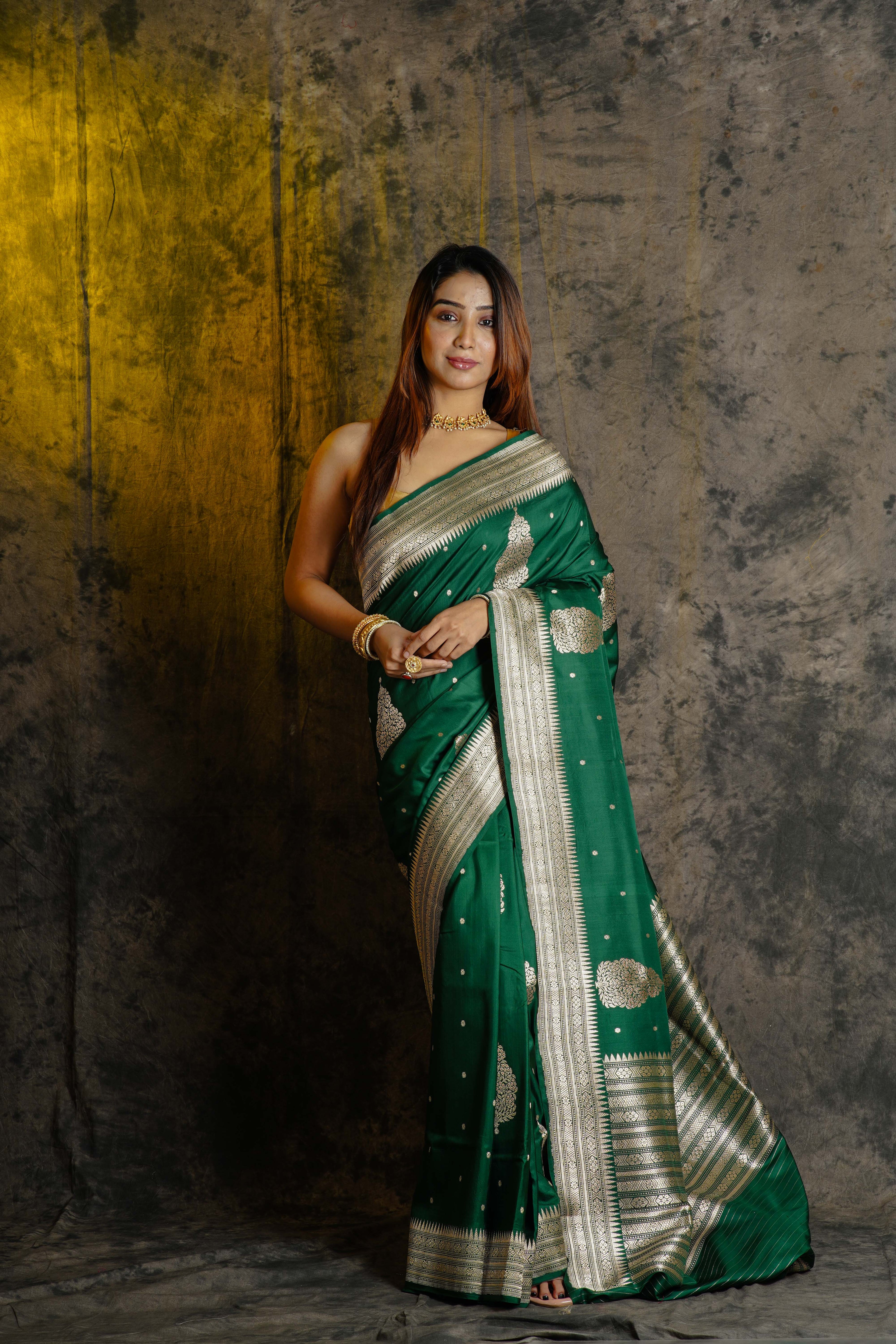Bottle Green Katan Silk Banarasi Saree With Blouse Piece