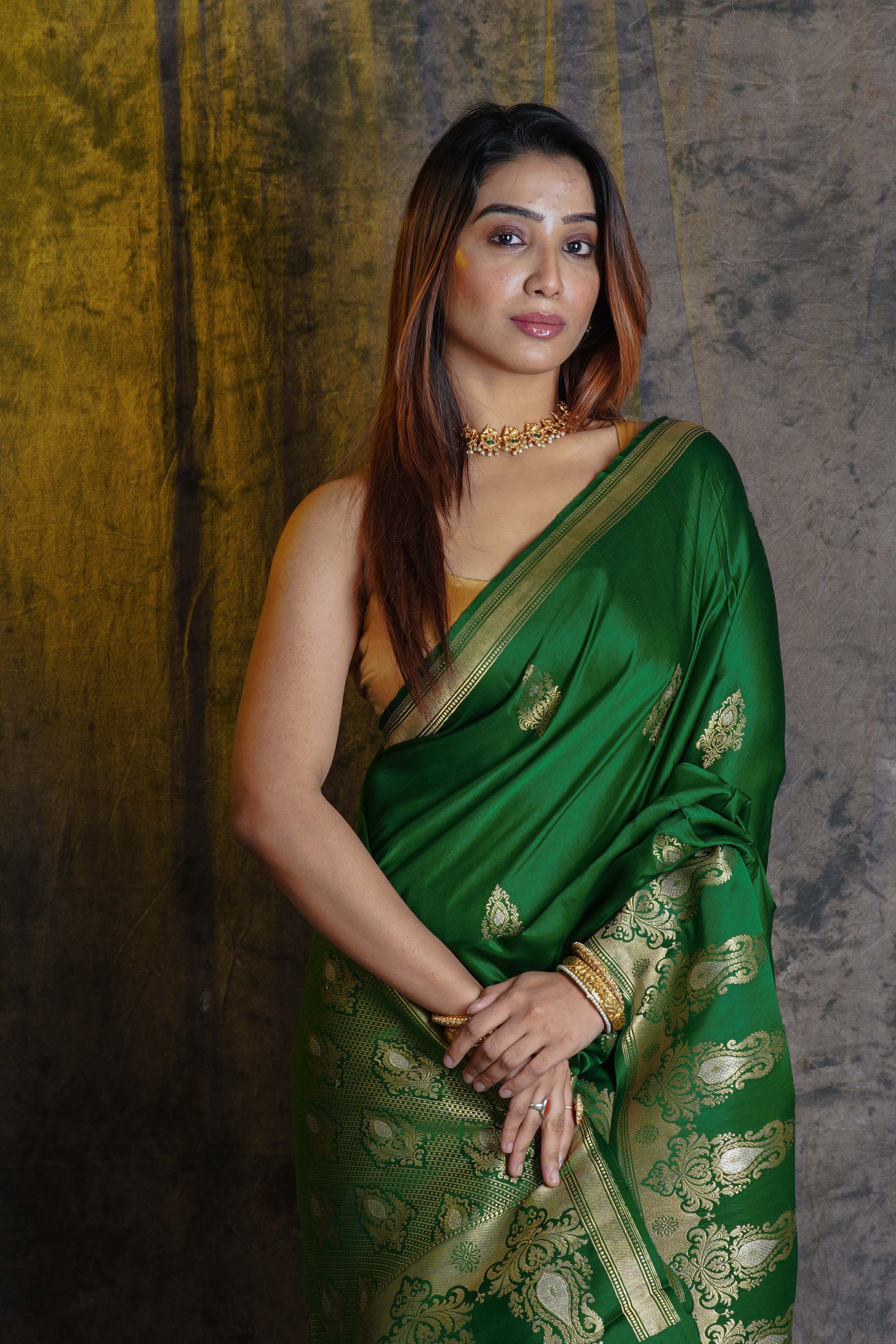 Bottle Green Mashru Silk Banarasi Saree With Blouse Piece