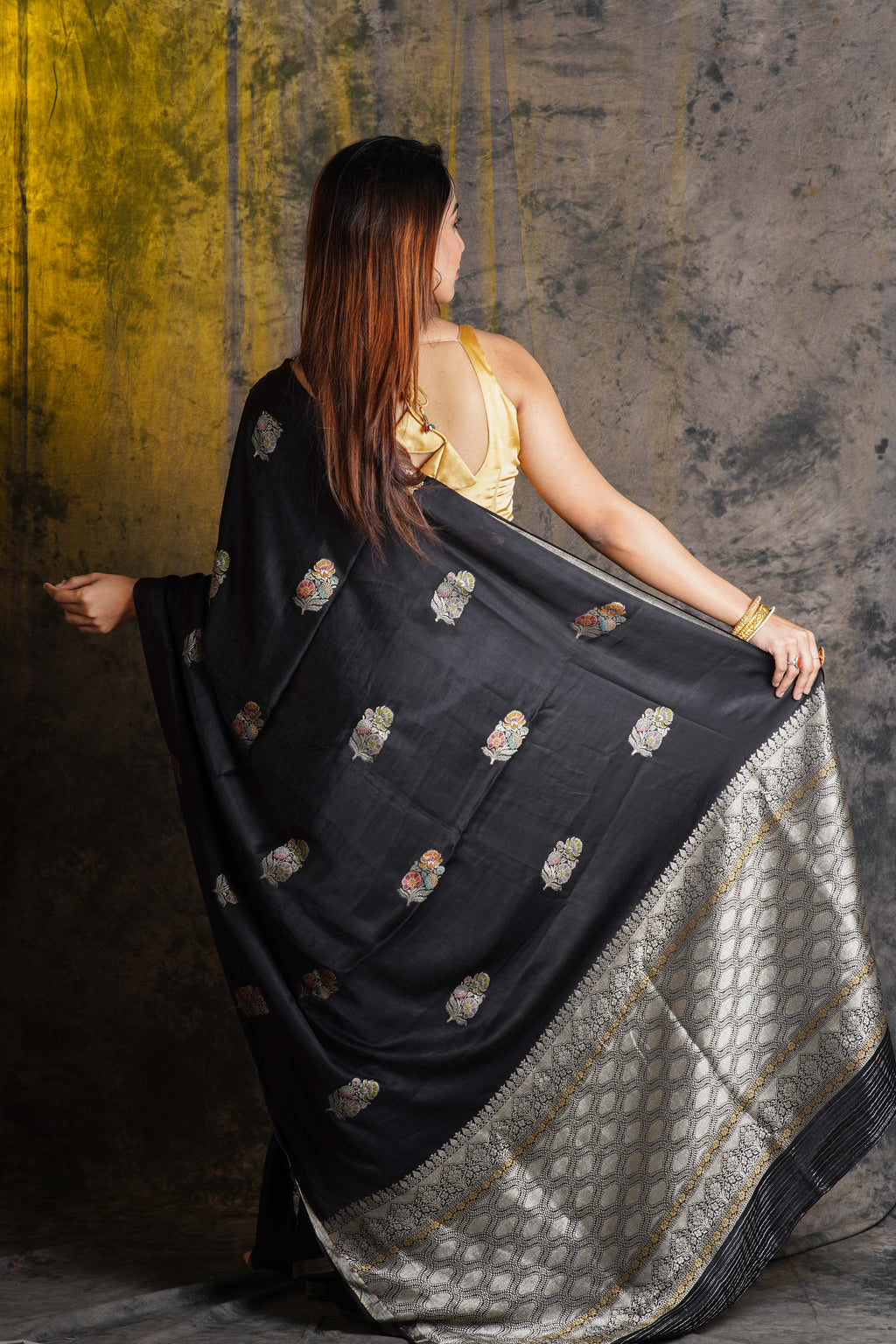 Black Blended Mashru Silk Banarasi Saree With Blouse Piece