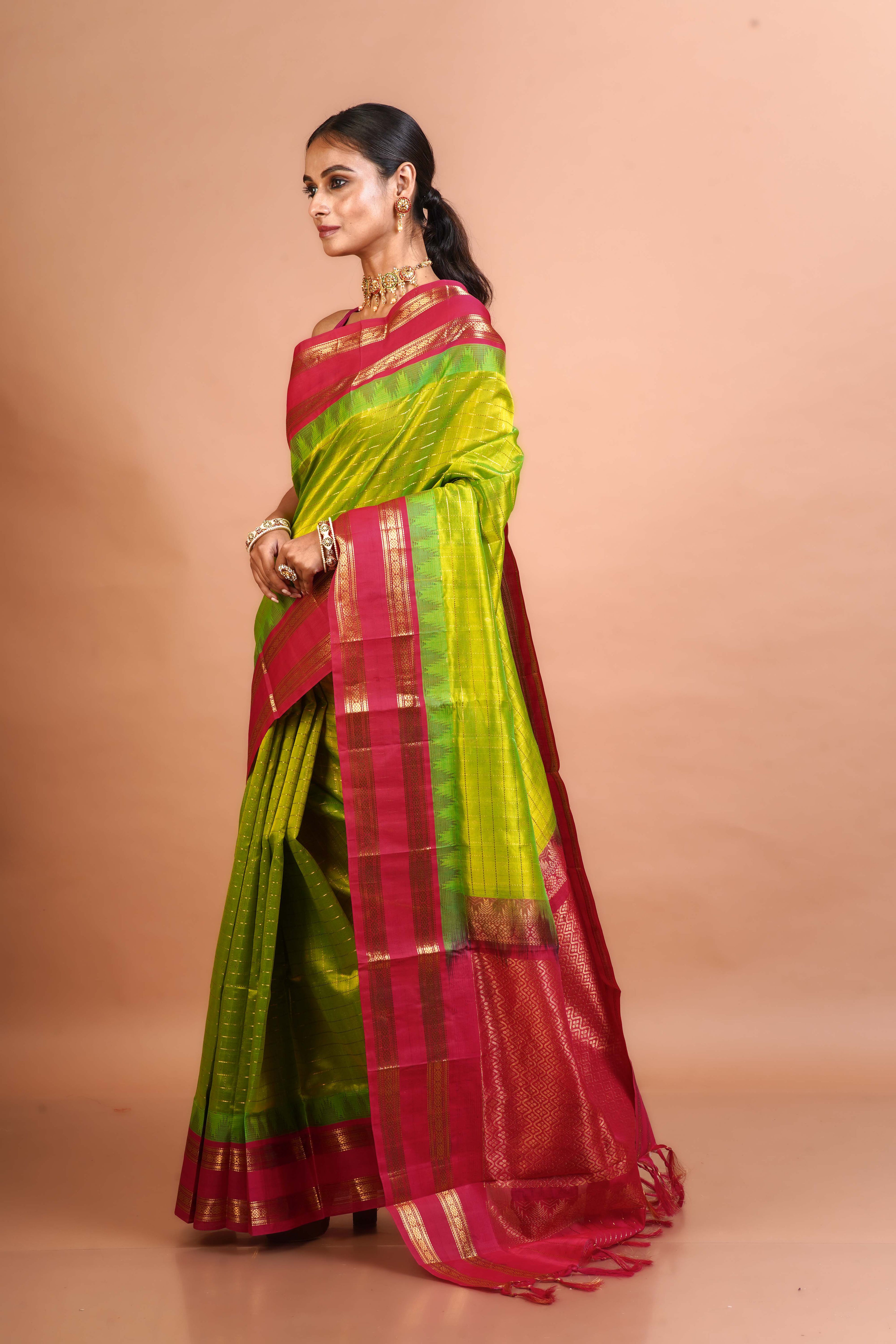 Parrot Green Silk and Cotton Kanjivaram Saree With Blouse Piece