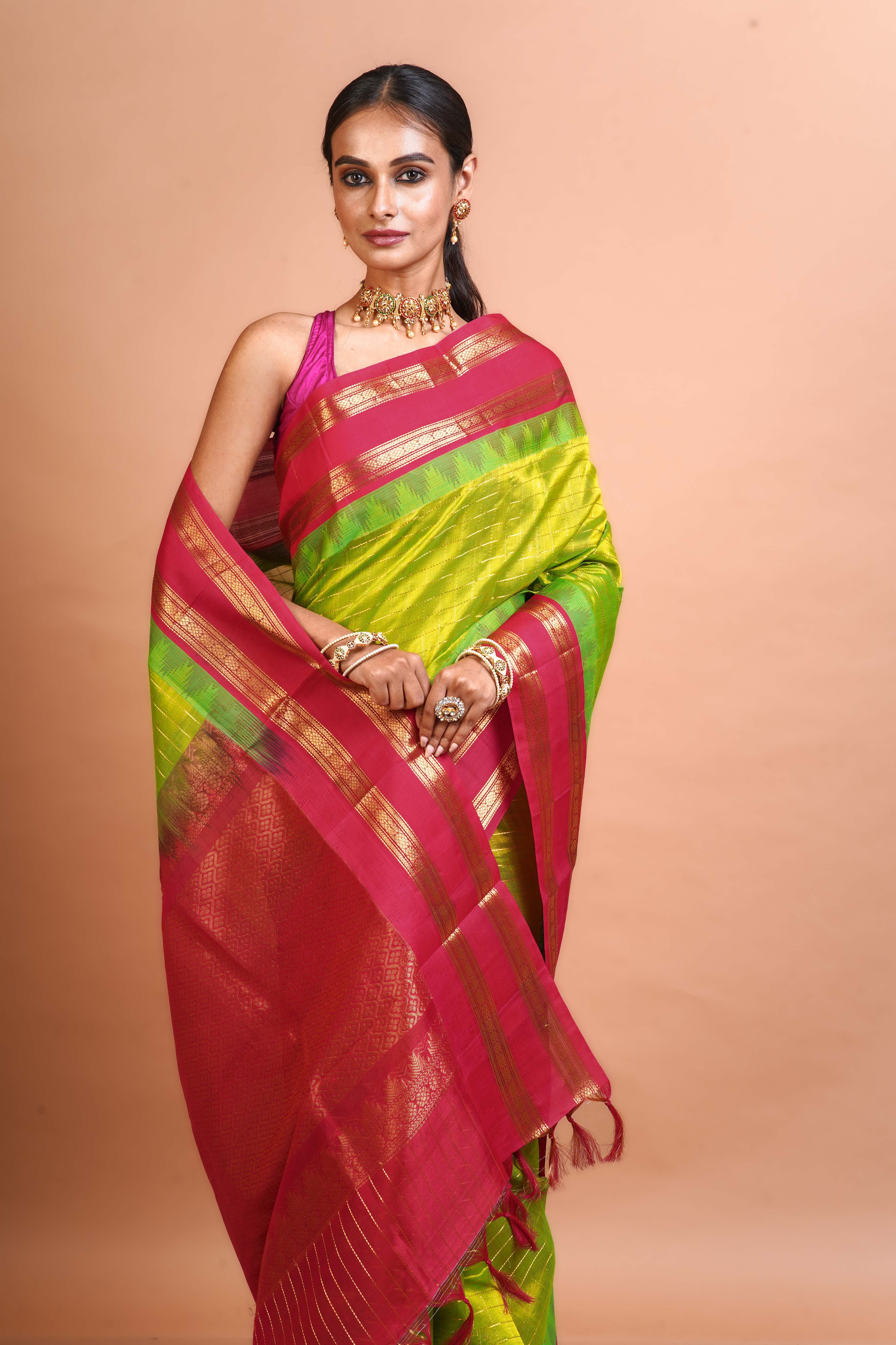 Parrot Green Silk and Cotton Kanjivaram Saree With Blouse Piece