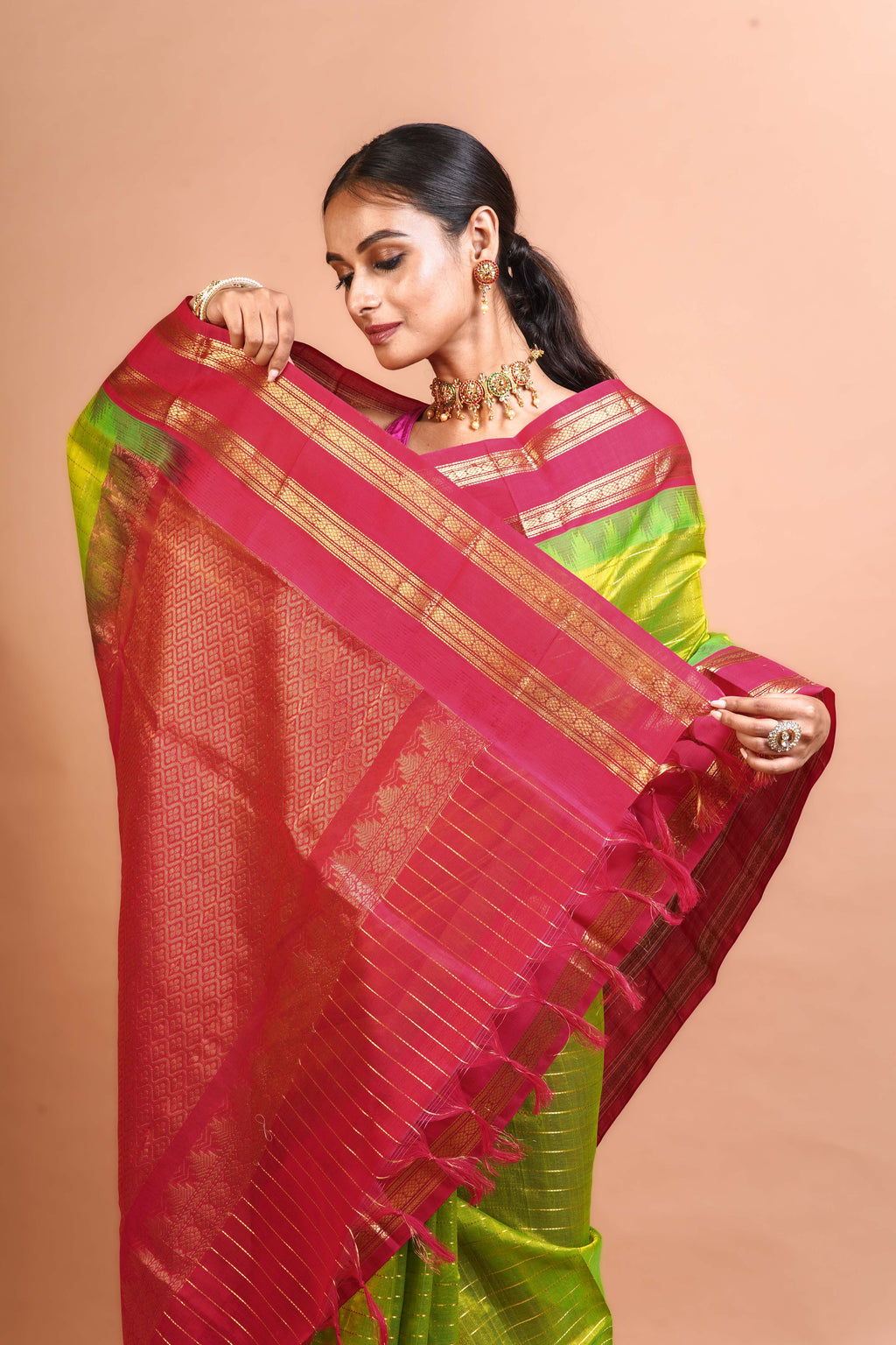 Parrot Green Silk and Cotton Kanjivaram Saree With Blouse Piece