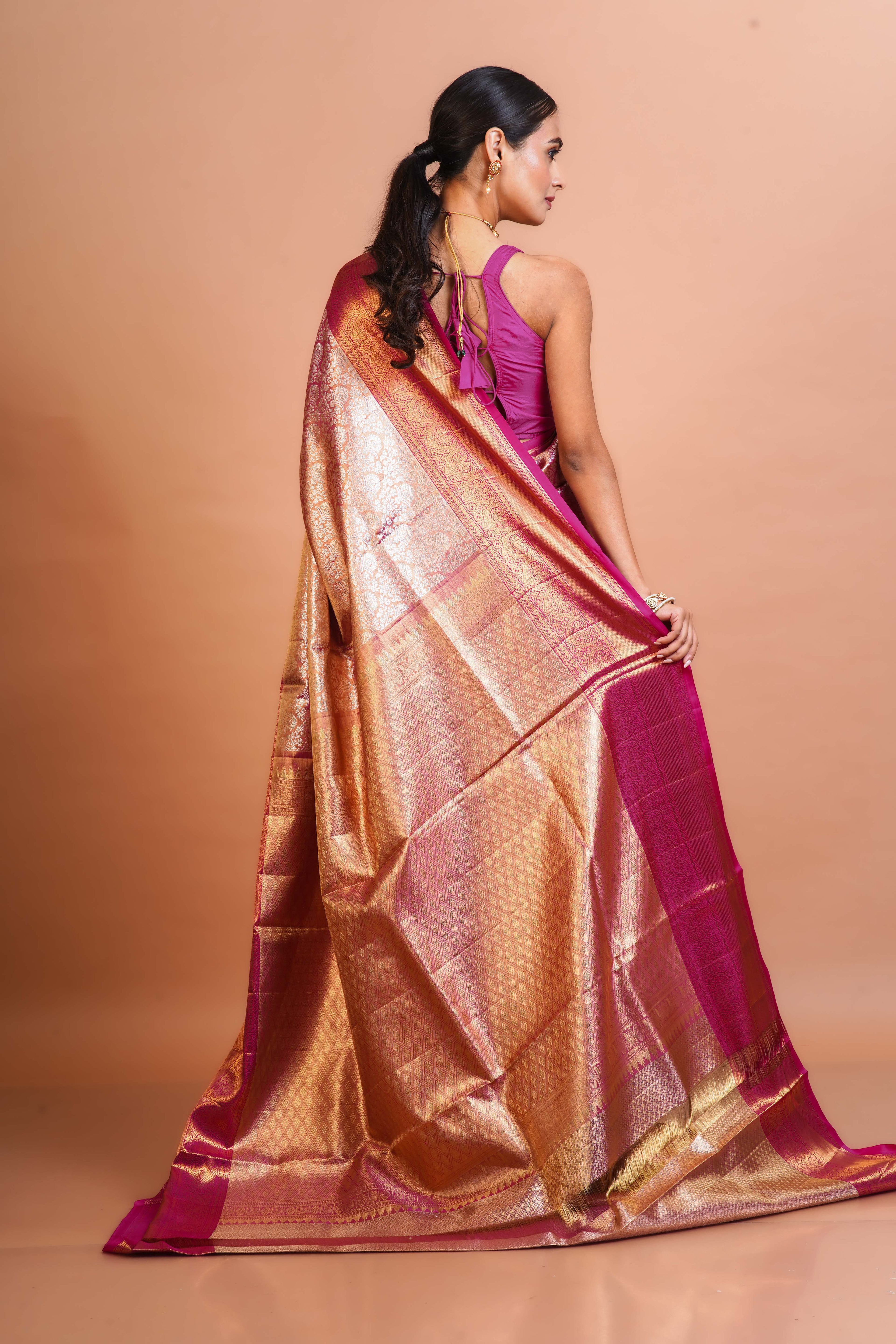 Magenda Silk Tissue Kanjivaram Saree With Blouse Piece