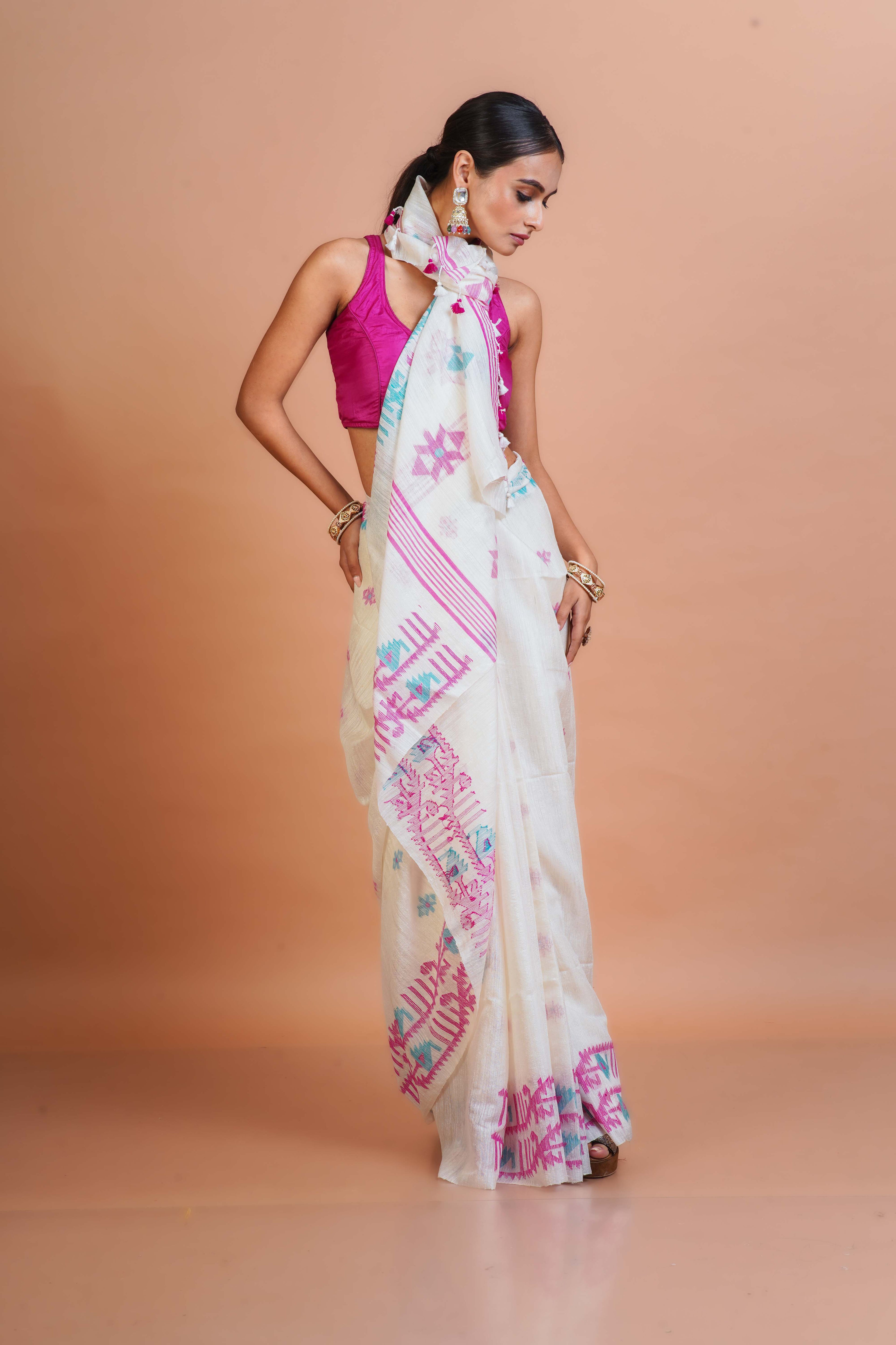 Cream White Matka Silk Handloom Saree With Blouse Piece