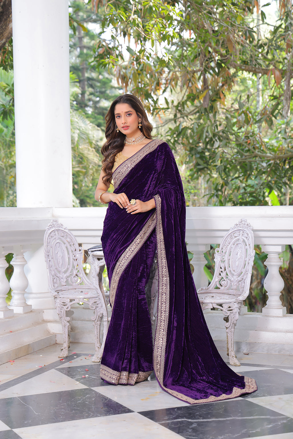 Velvet Zari Border