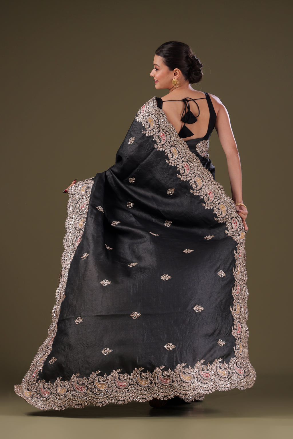 Tussar Zardosi