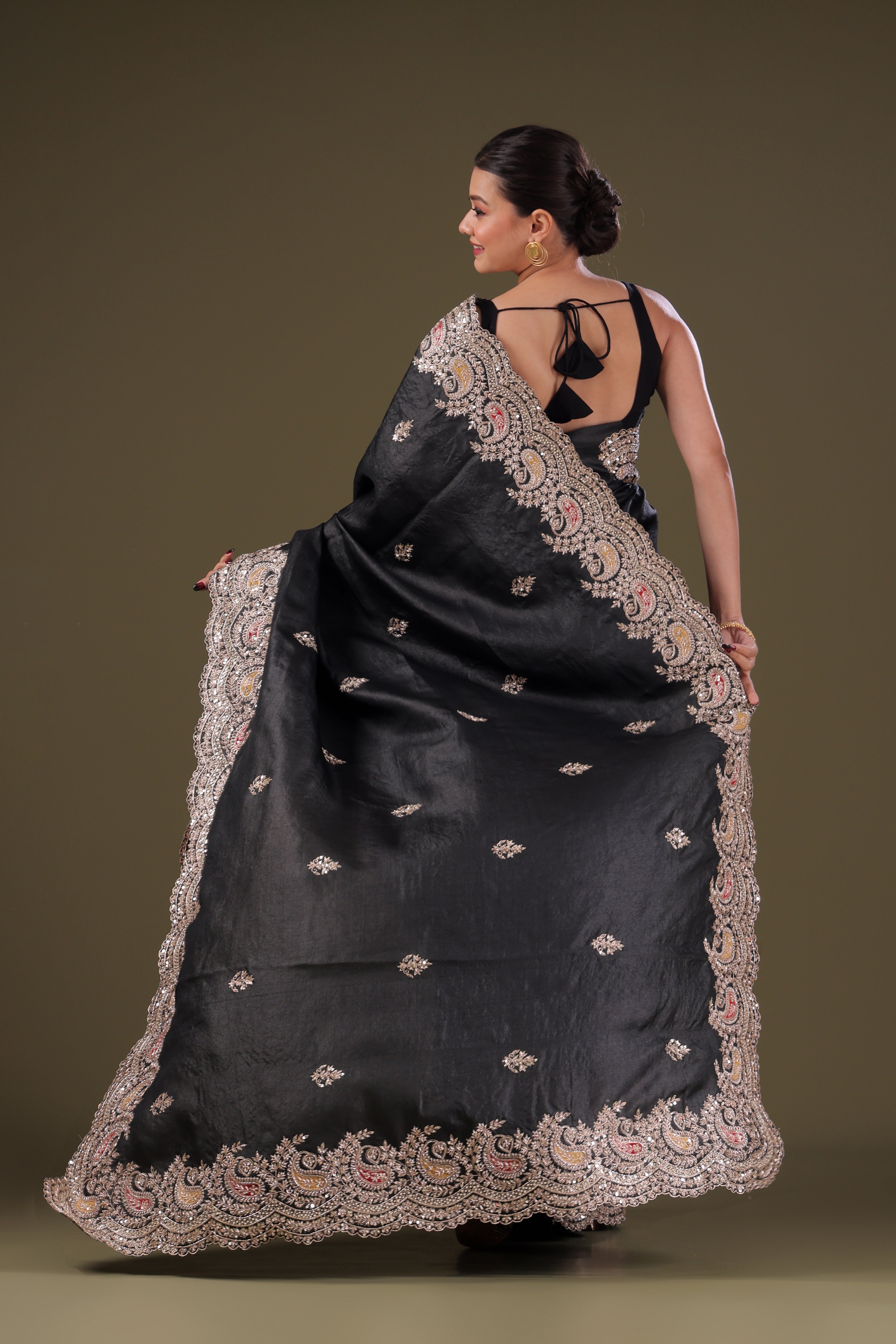 Tussar Zardosi