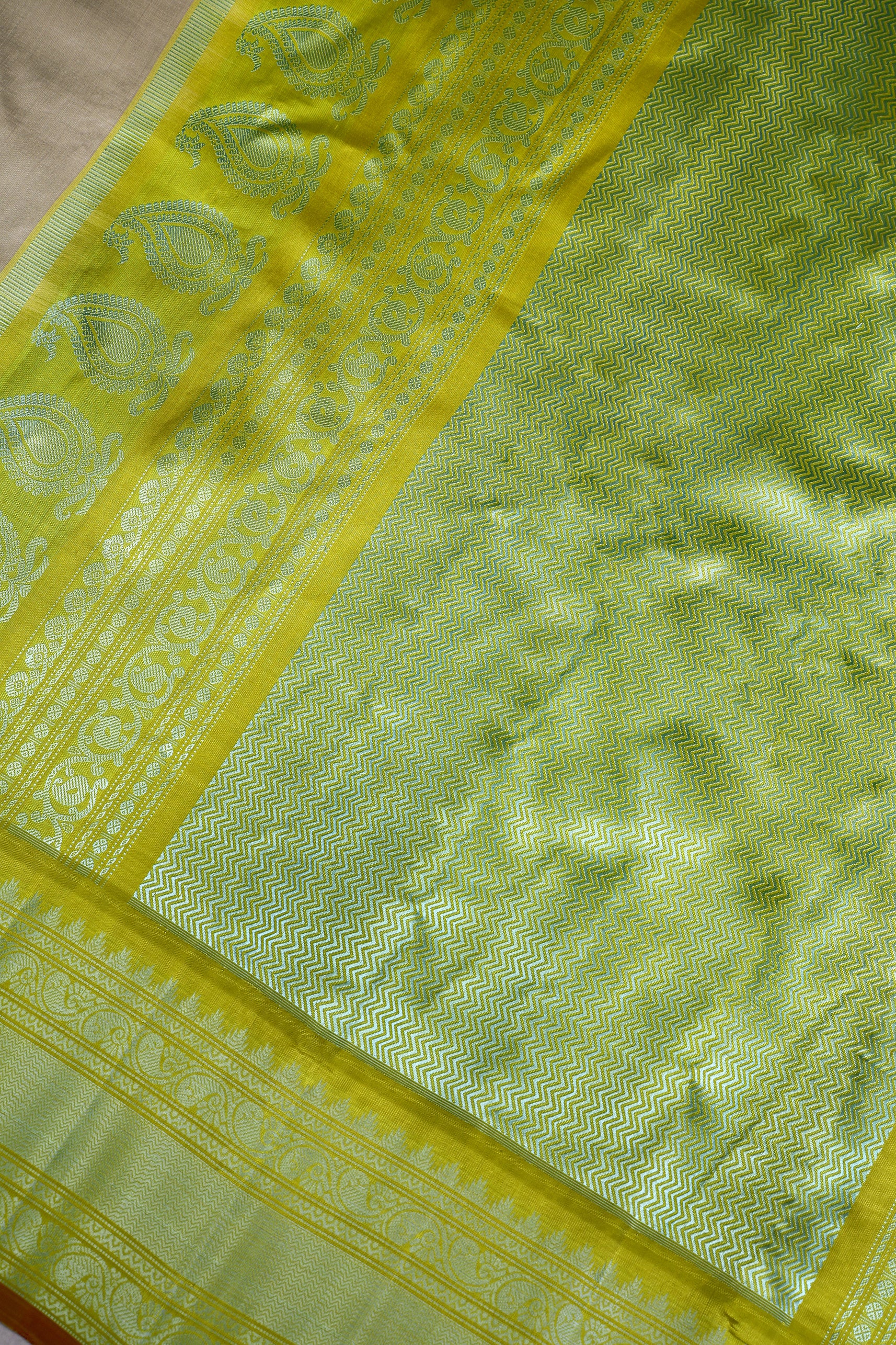 Silk Gadwal Zero Zari