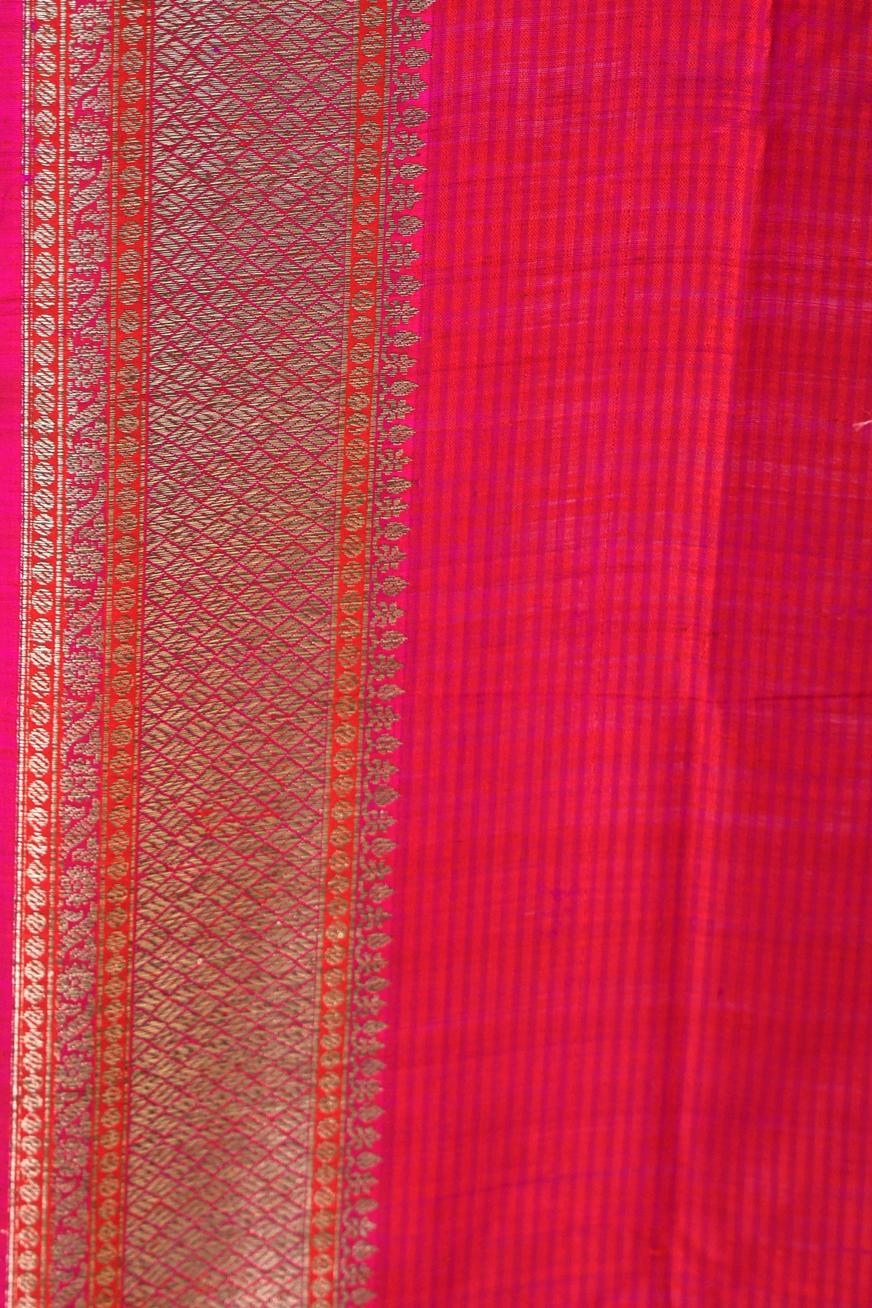 Jaal Dopion Banarasi