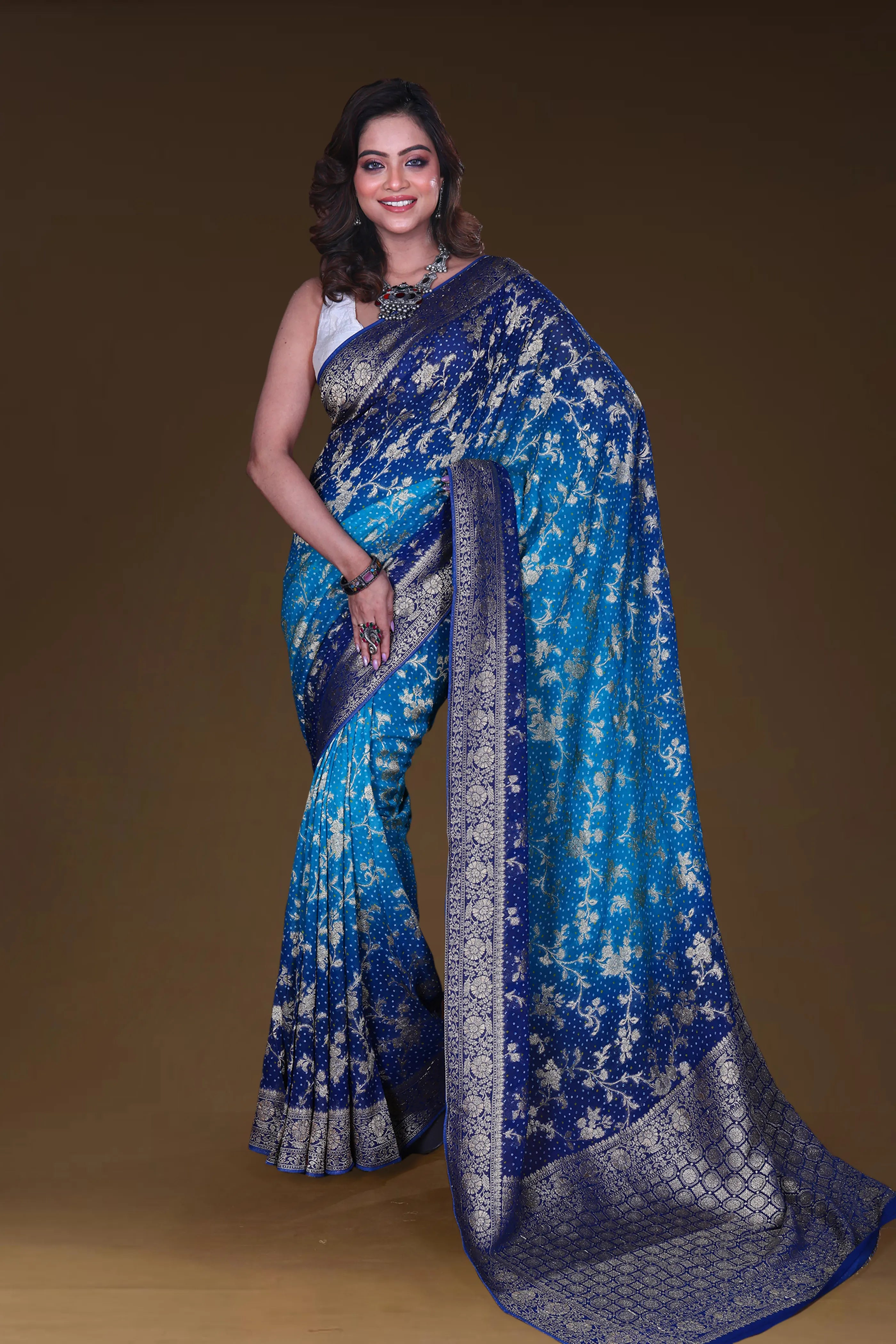 Semi Bandhej Khaddi