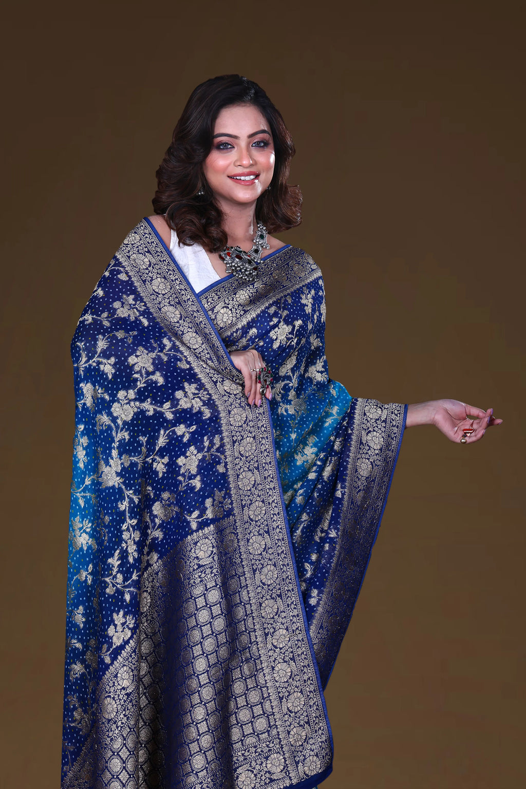 Semi Bandhej Khaddi
