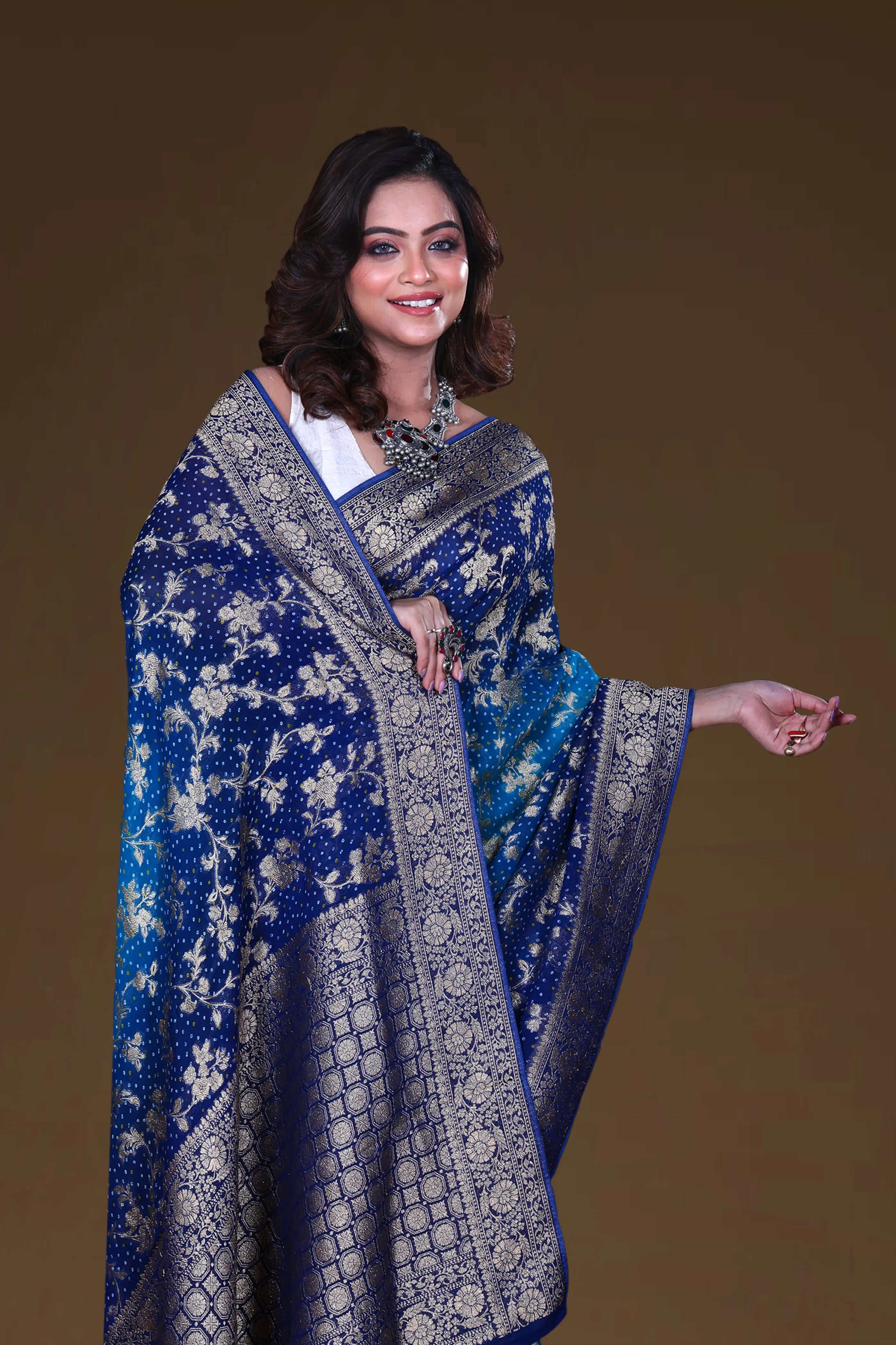 Semi Bandhej Khaddi