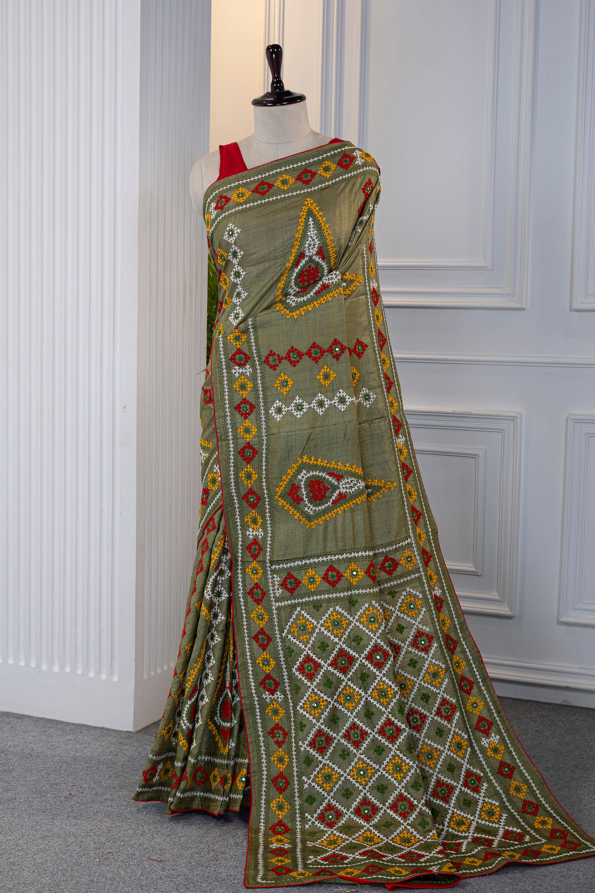 Tussar Hand Gujarati