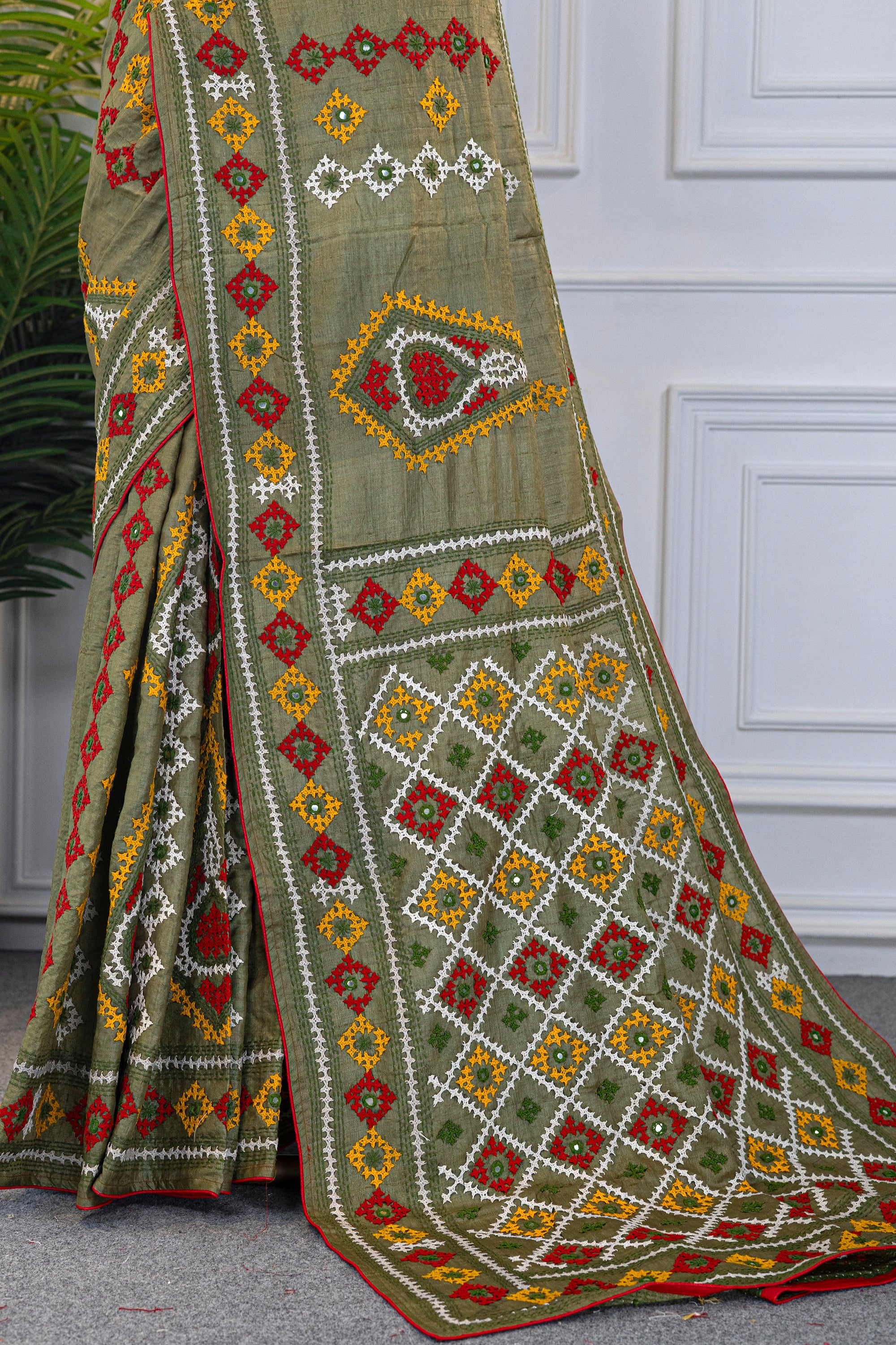 Tussar Hand Gujarati