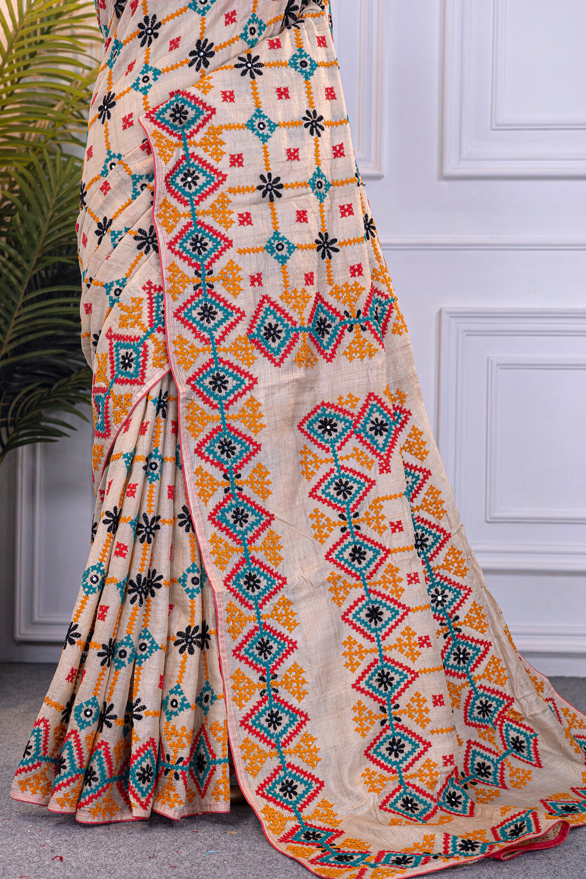 Tussar Hand Gujarati