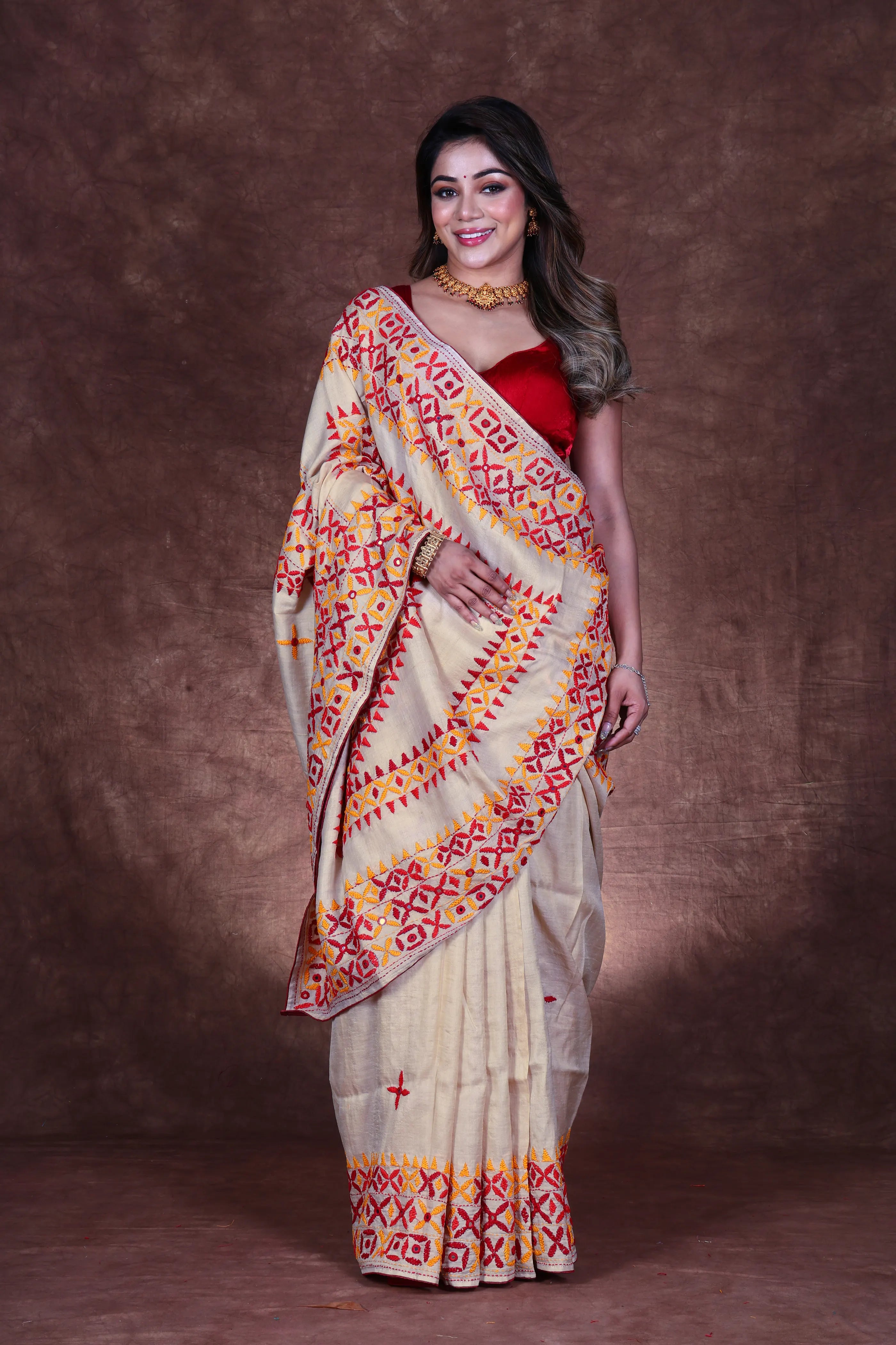 Cream Tussar Kathiyawadi Saree With Blouse Piece