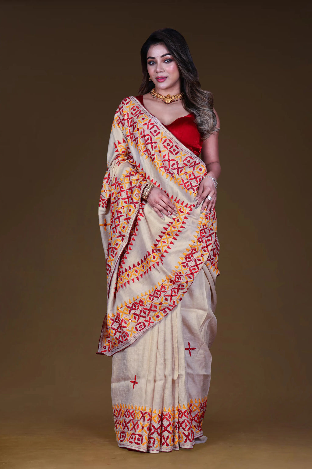 Cream Tussar Kathiyawadi Saree With Blouse Piece